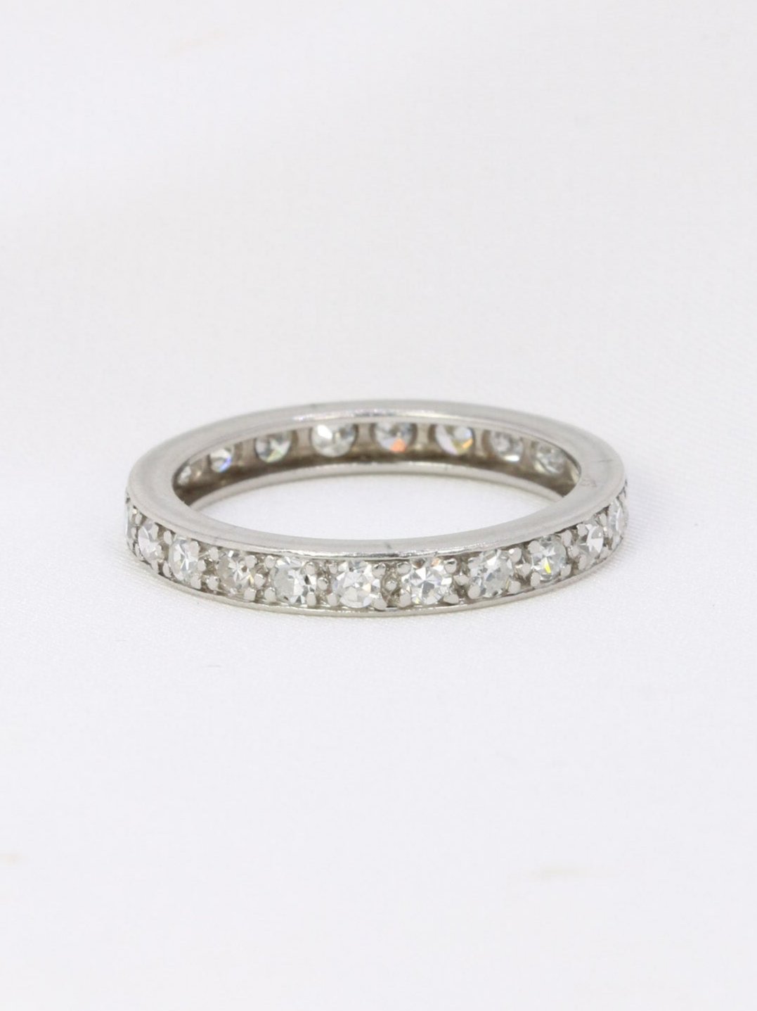 American wedding ring in platinum and diamonds 0.75 ct