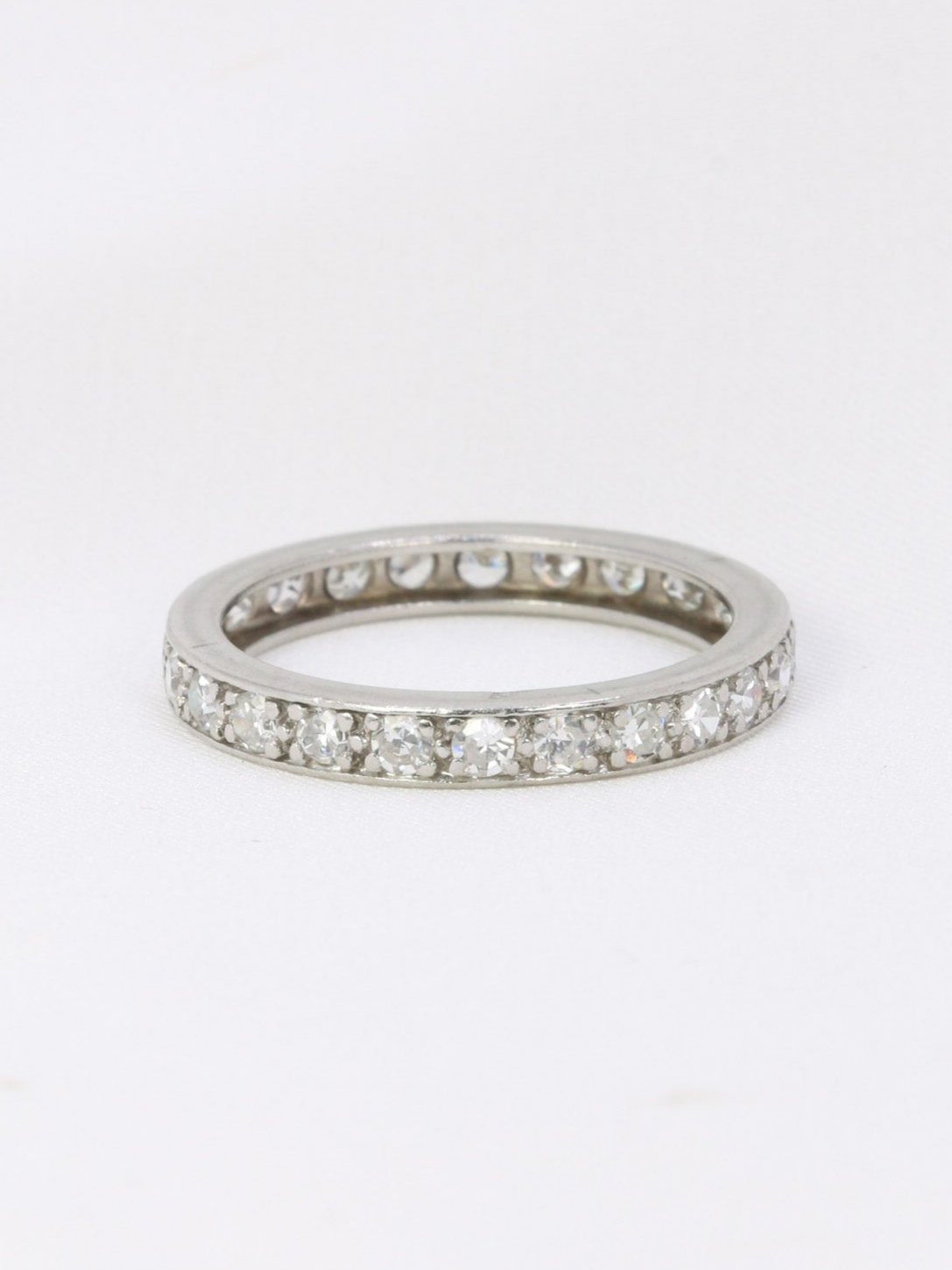 American wedding ring in platinum and diamonds 0.75 ct