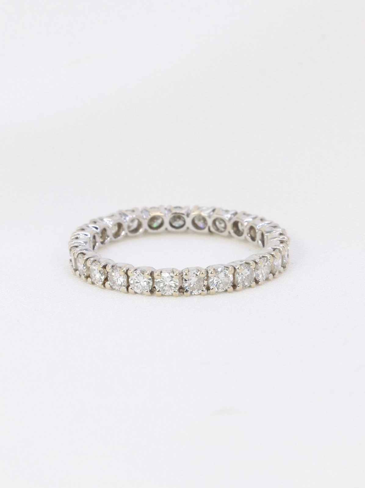 American wedding ring in white gold and diamonds 1.25 ct