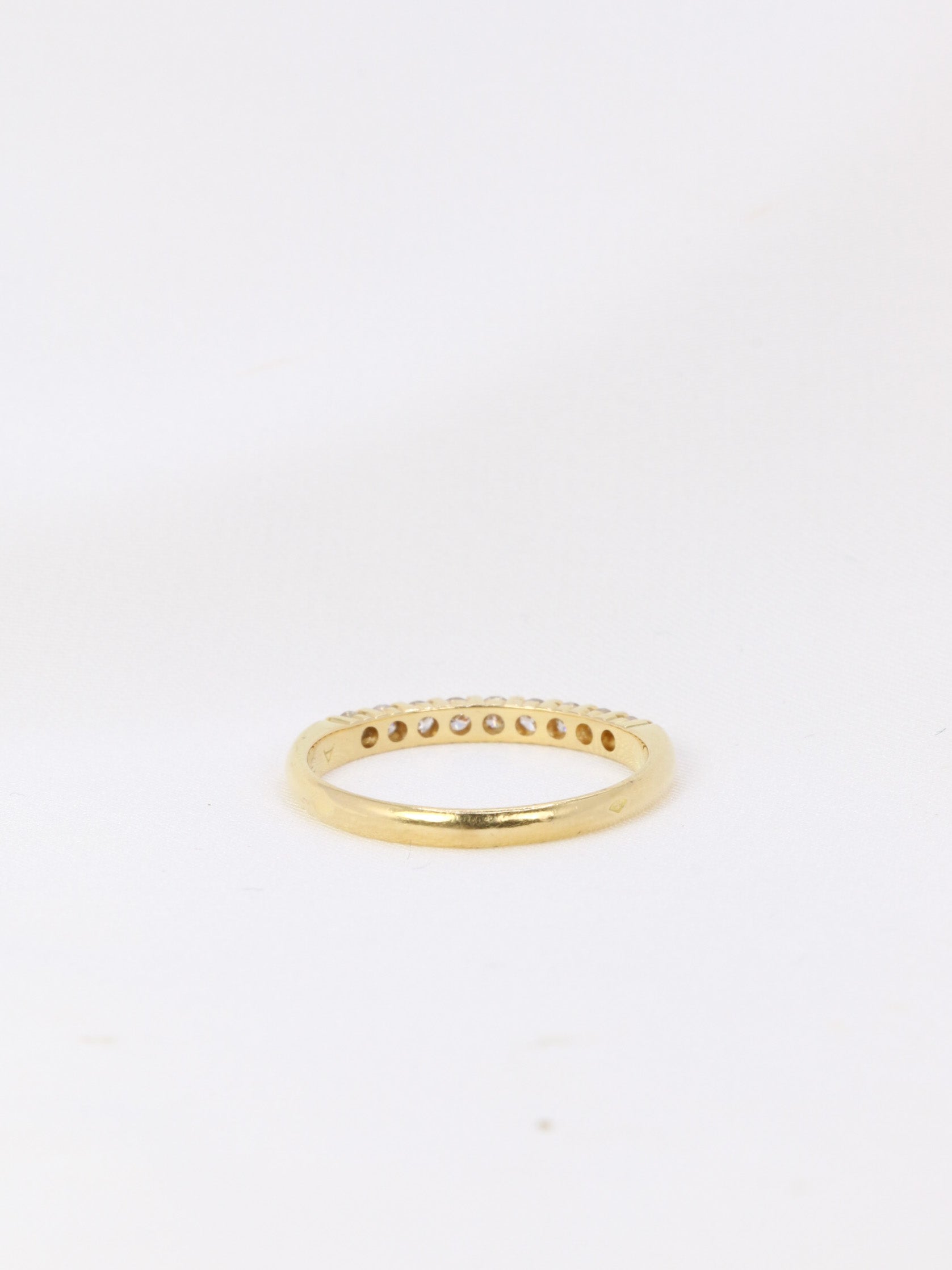 American half wedding ring in yellow gold and diamonds 0.3 ct