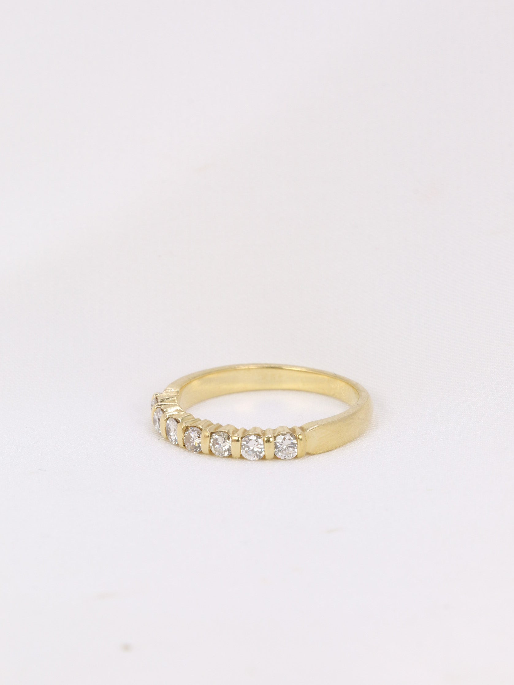 American half wedding ring in yellow gold and diamonds 0.42 ct