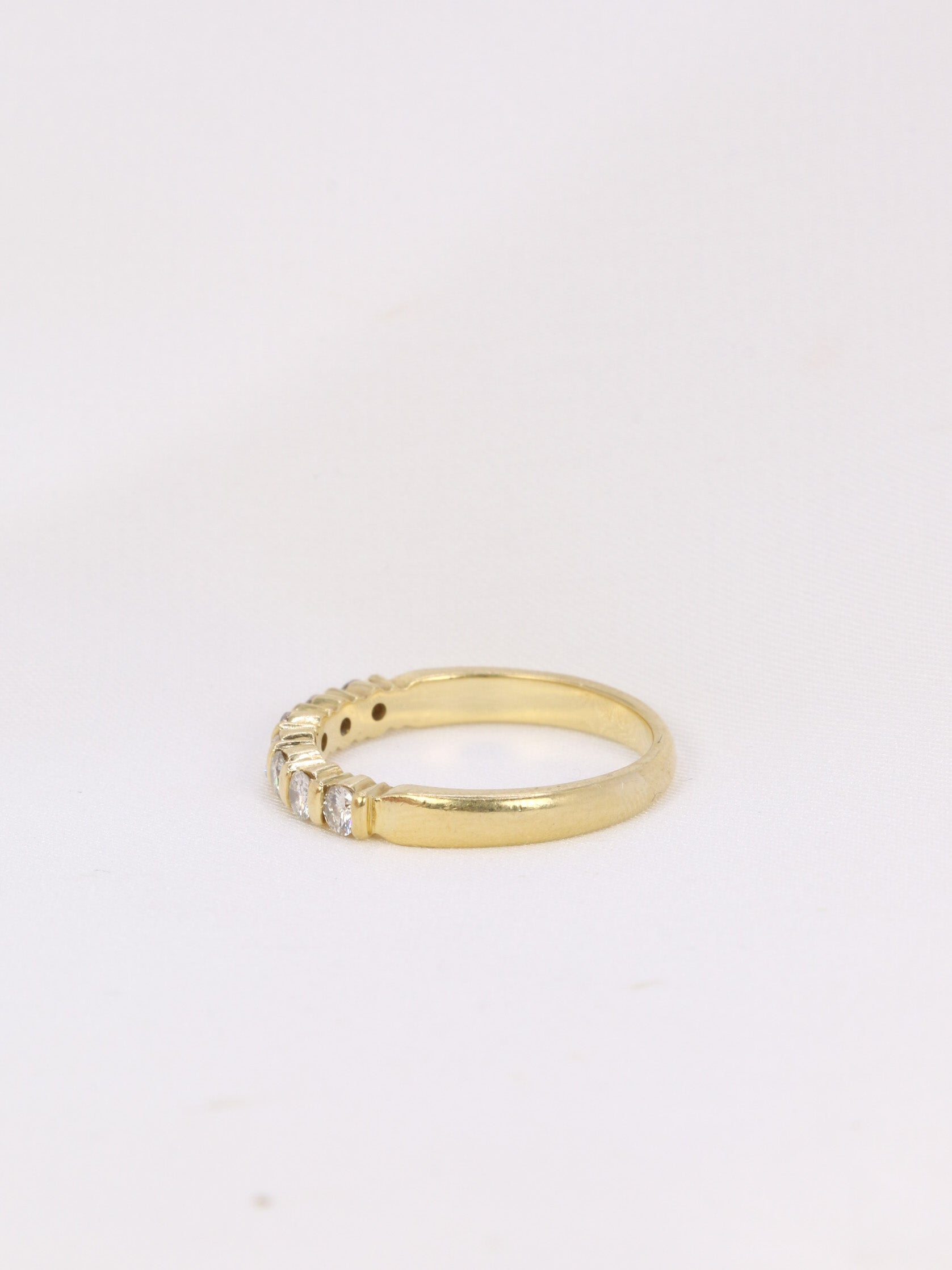 American half wedding ring in yellow gold and diamonds 0.42 ct