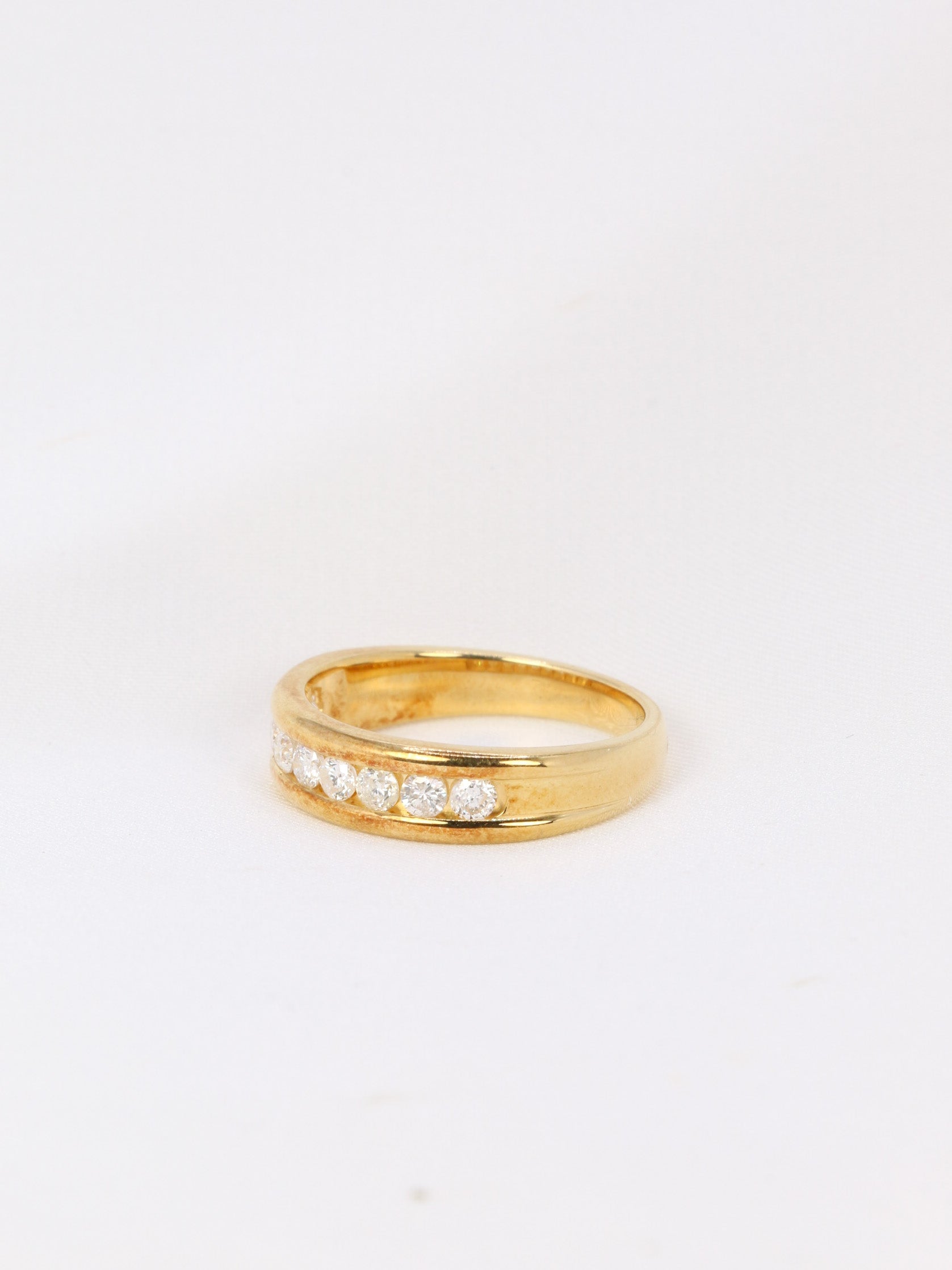 American half wedding ring in yellow gold and diamonds 0.36 ct