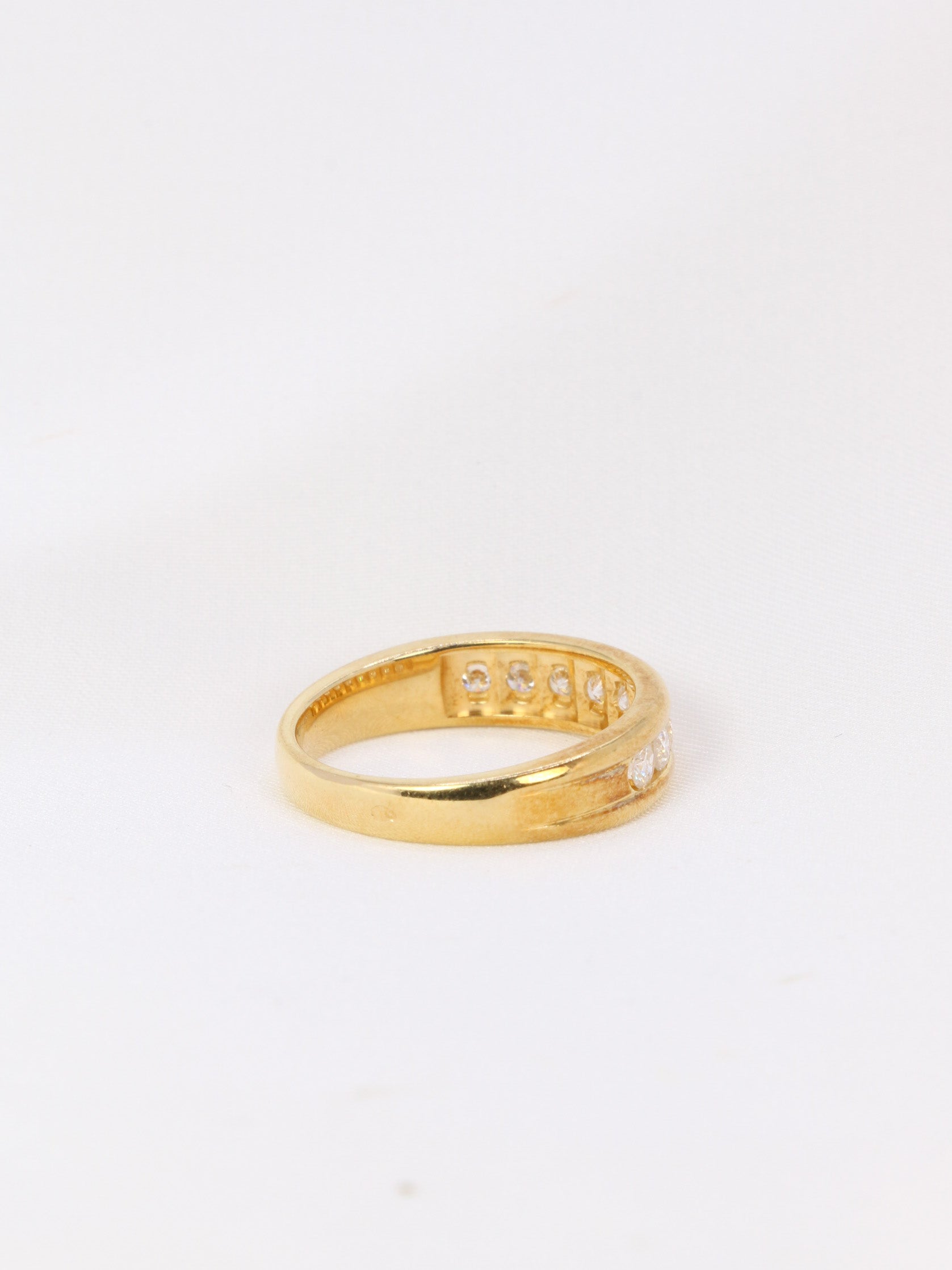 American half wedding ring in yellow gold and diamonds 0.36 ct