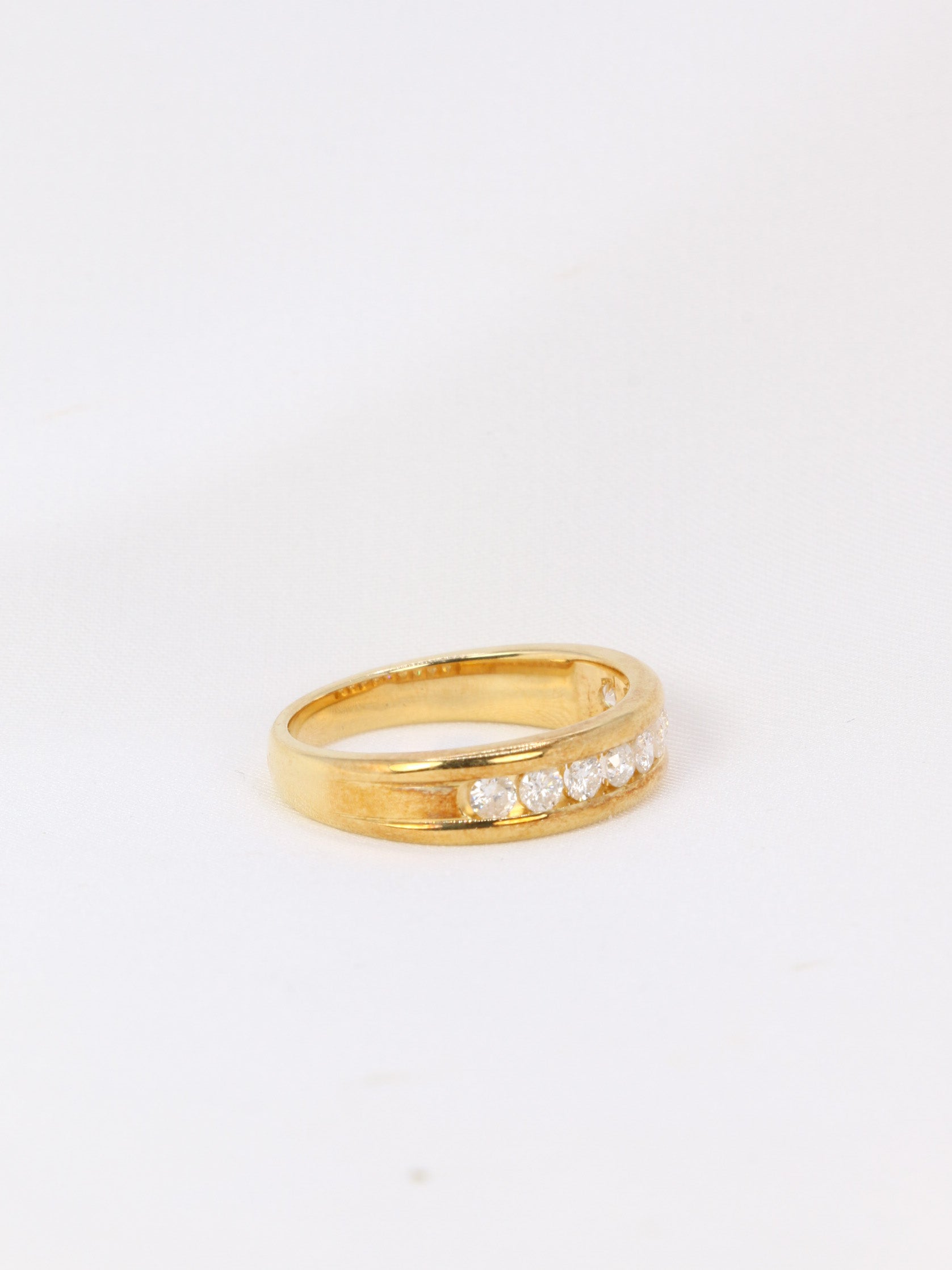 American half wedding ring in yellow gold and diamonds 0.36 ct