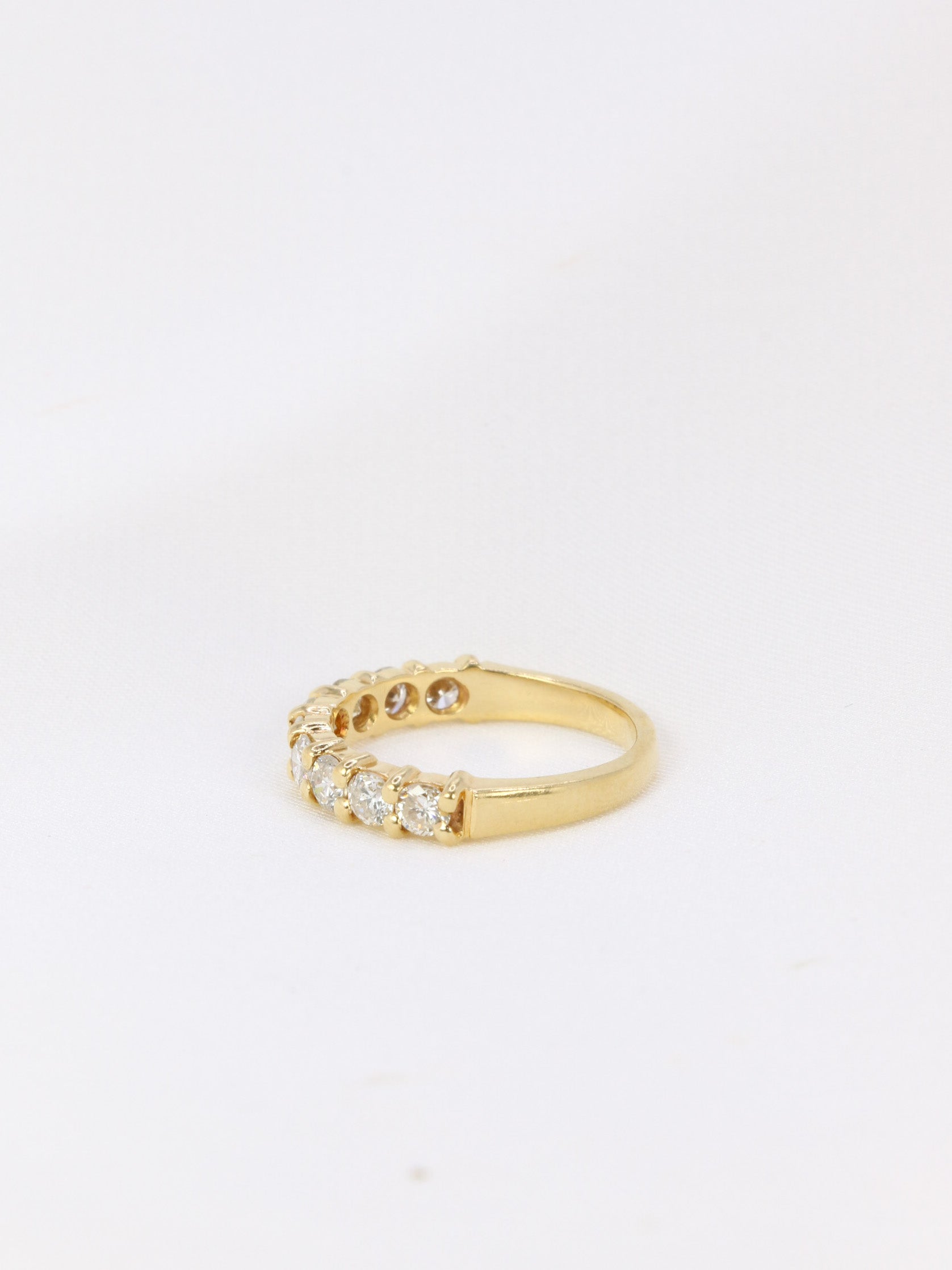 American half wedding ring in yellow gold and diamonds 0.72 ct