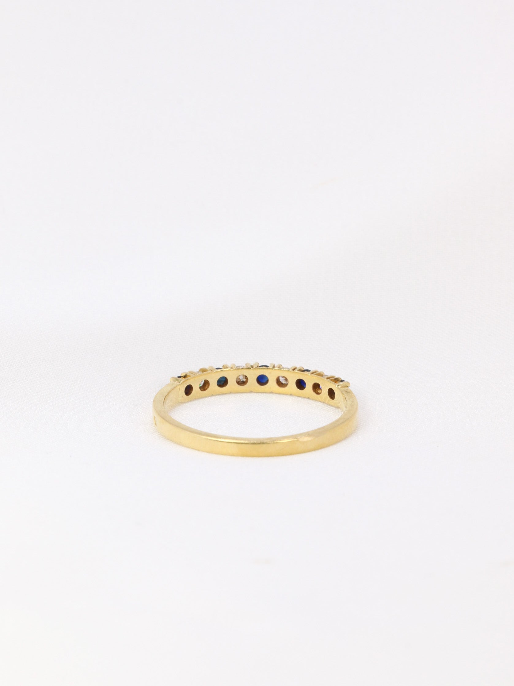 American half wedding ring in yellow gold, diamonds and sapphires