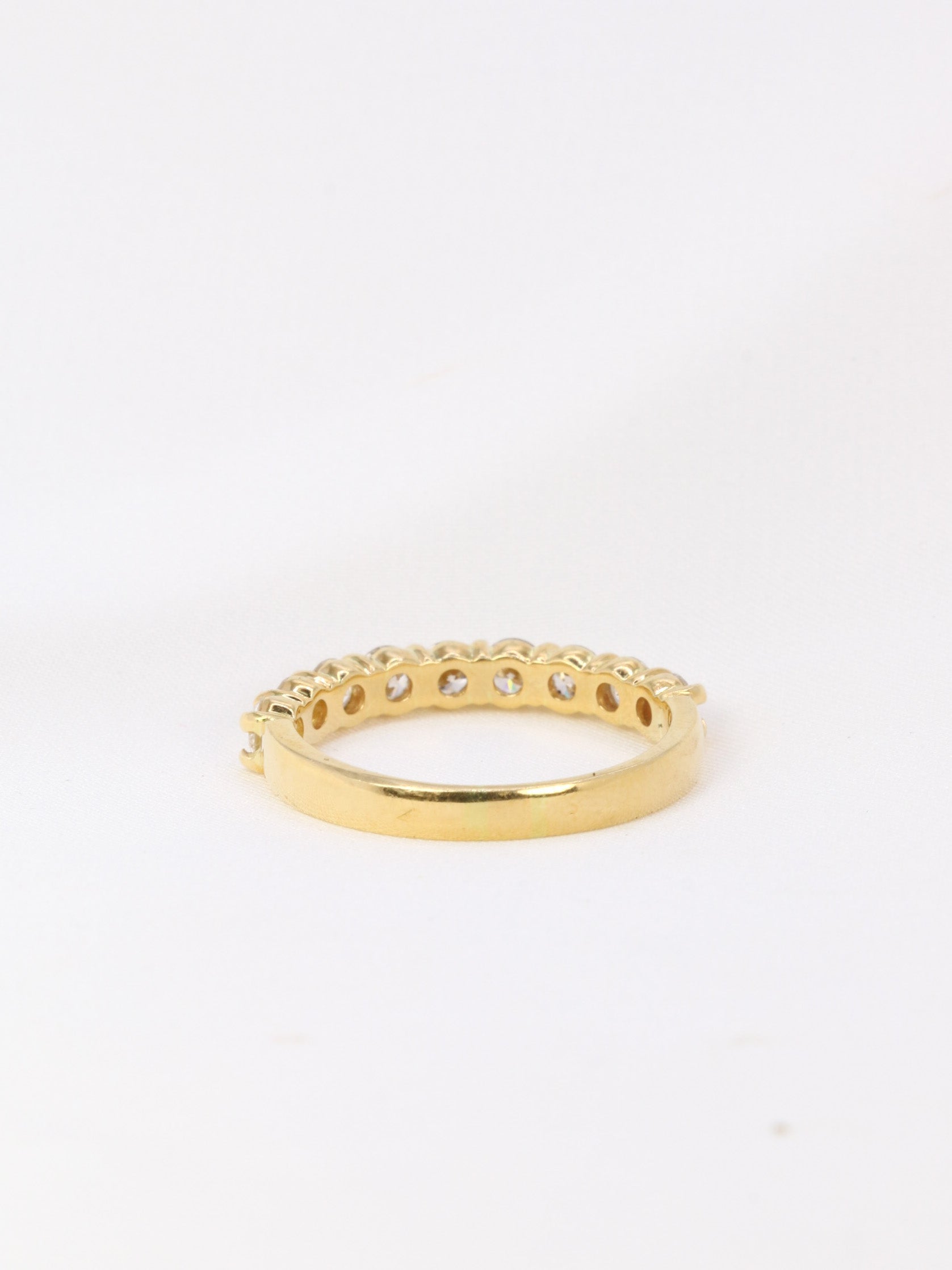 American half wedding ring in yellow gold and diamonds 1.35 ct