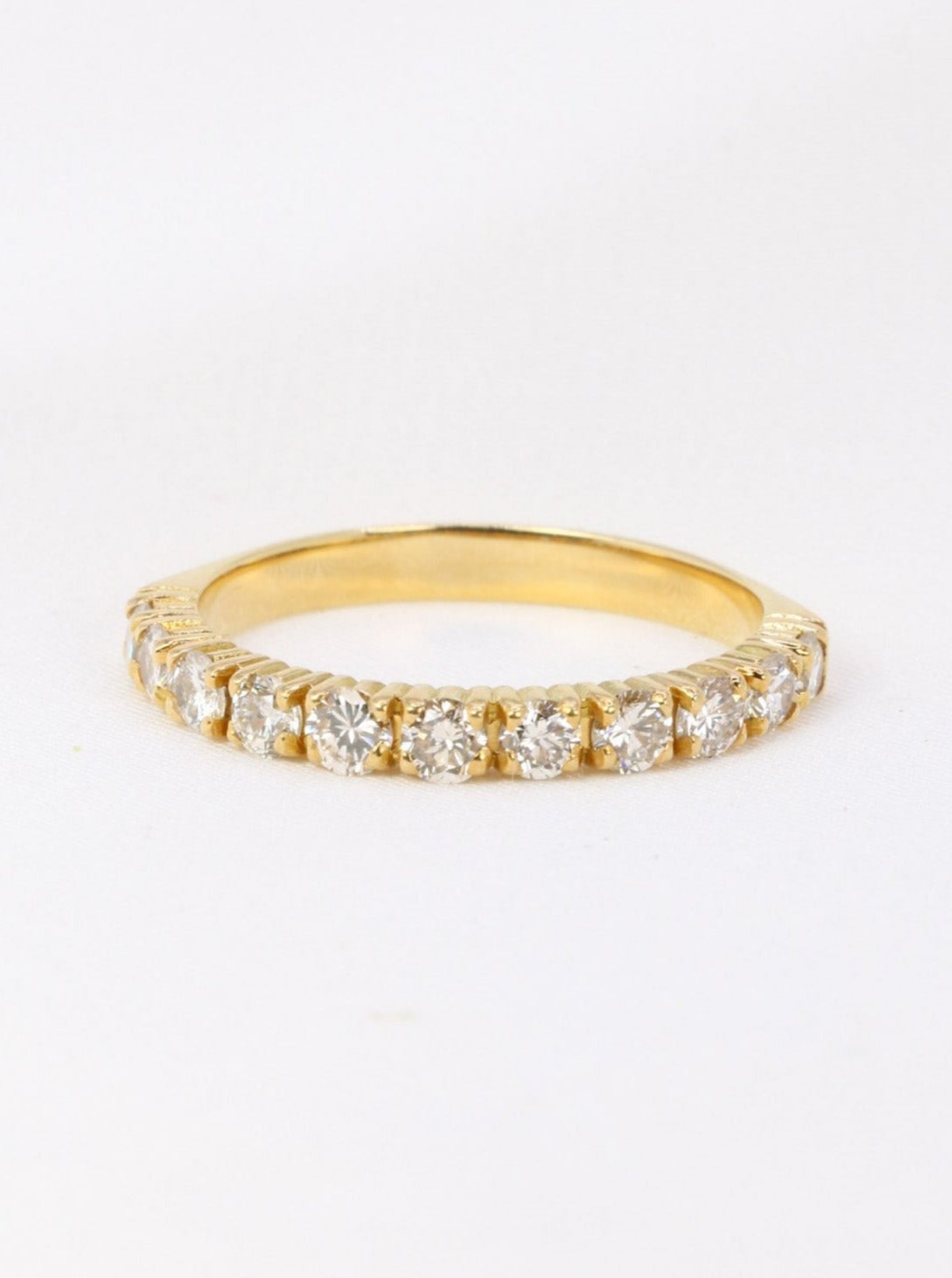 American half wedding ring in yellow gold and diamonds 0.88 ct