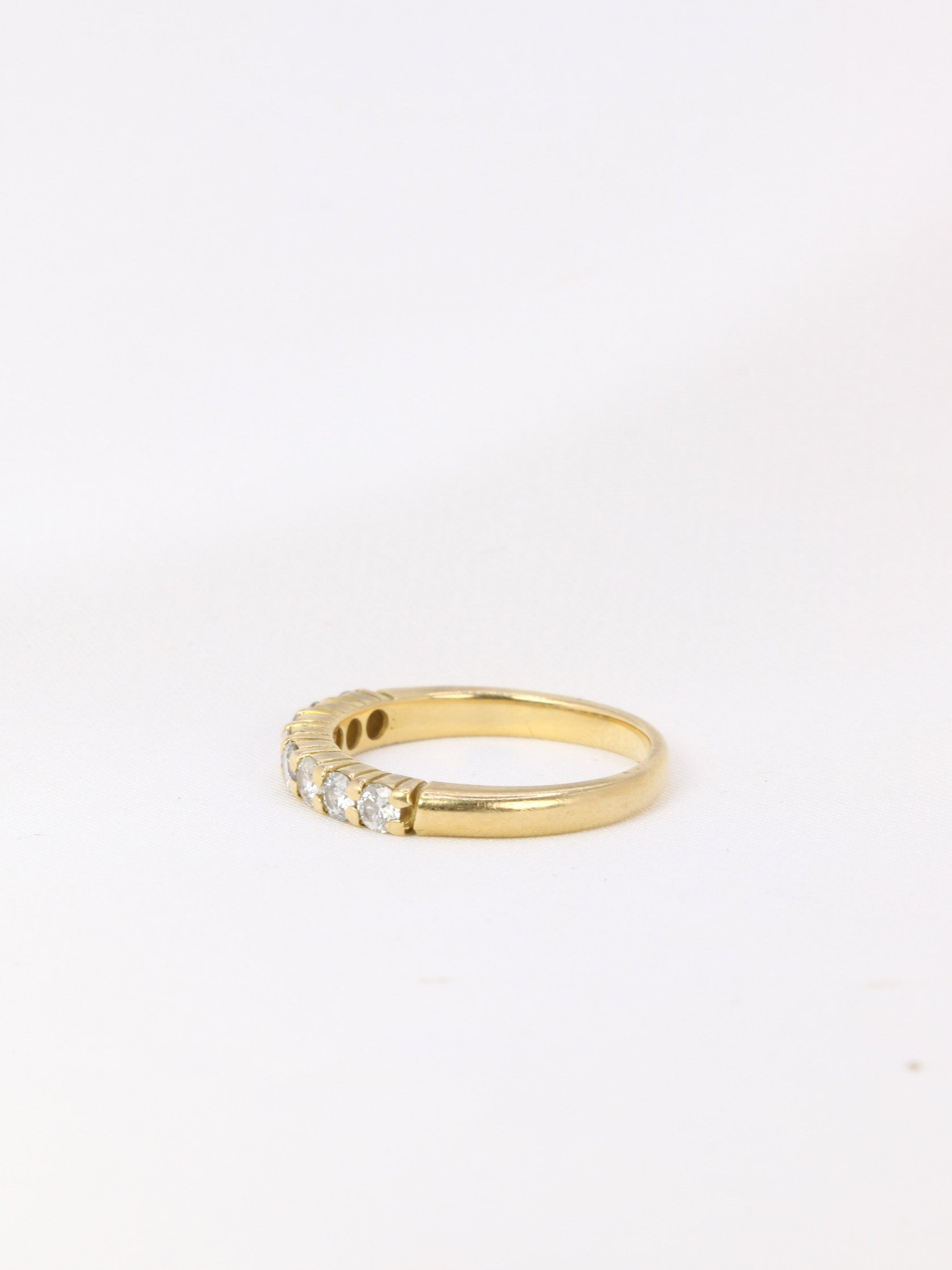 American half wedding ring in yellow gold and diamonds 0.5 ct