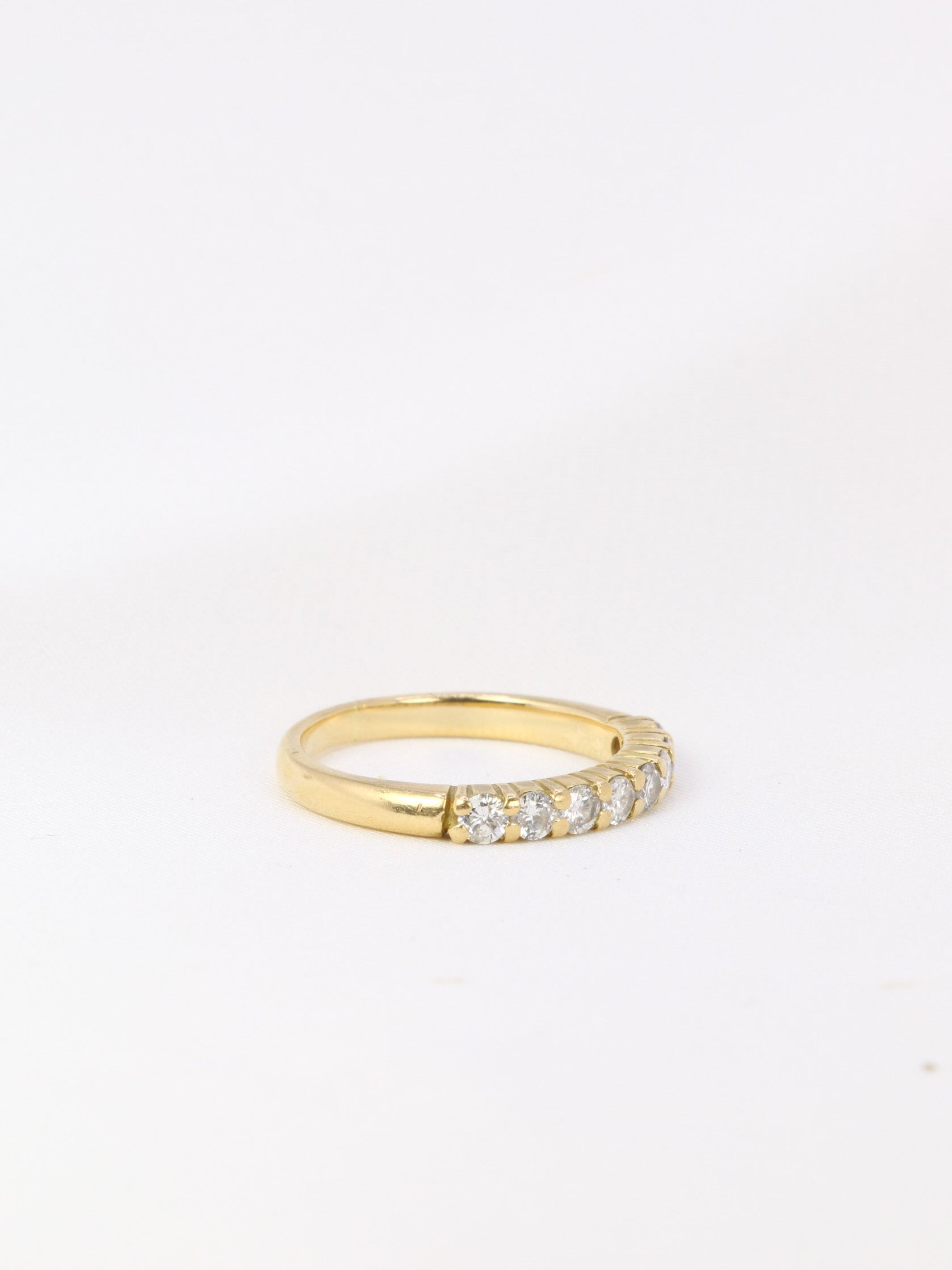 American half wedding ring in yellow gold and diamonds 0.5 ct