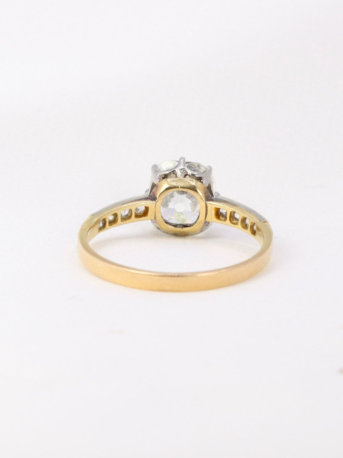 bague ancienne solitaire diamant coussin