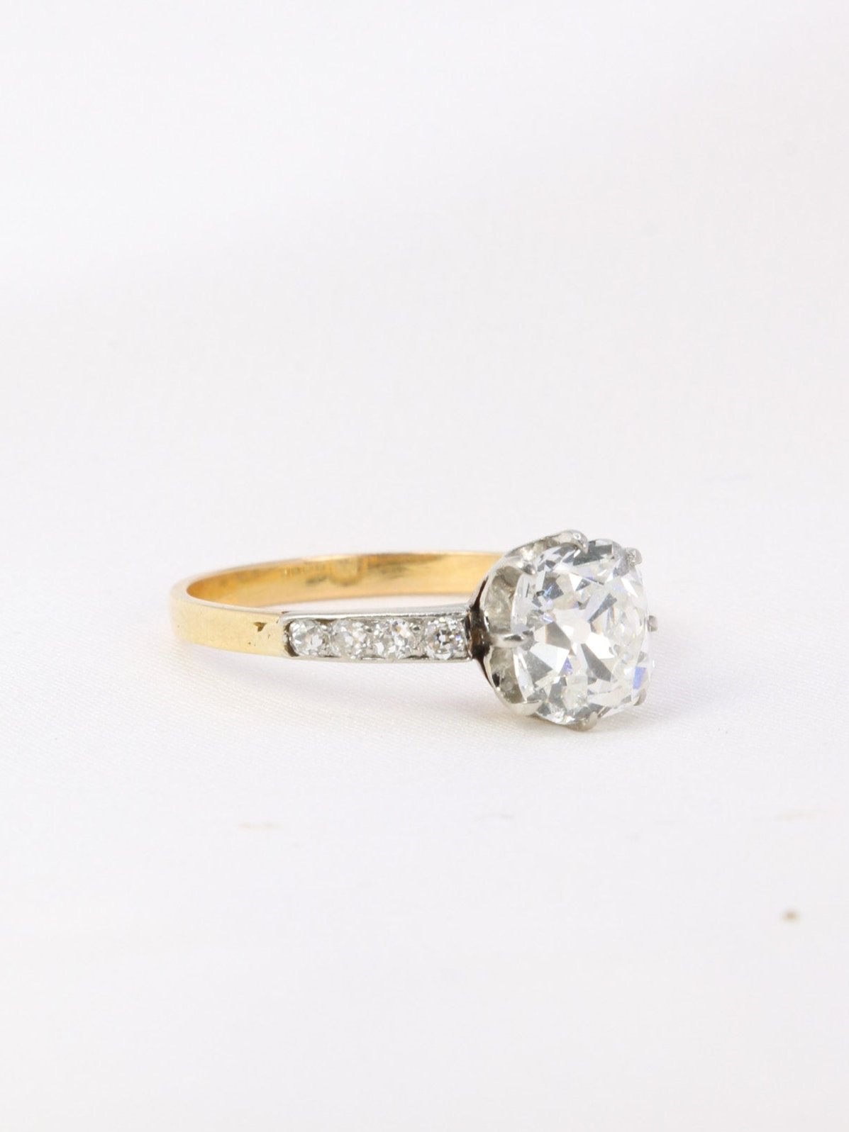 bague ancienne solitaire diamant coussin