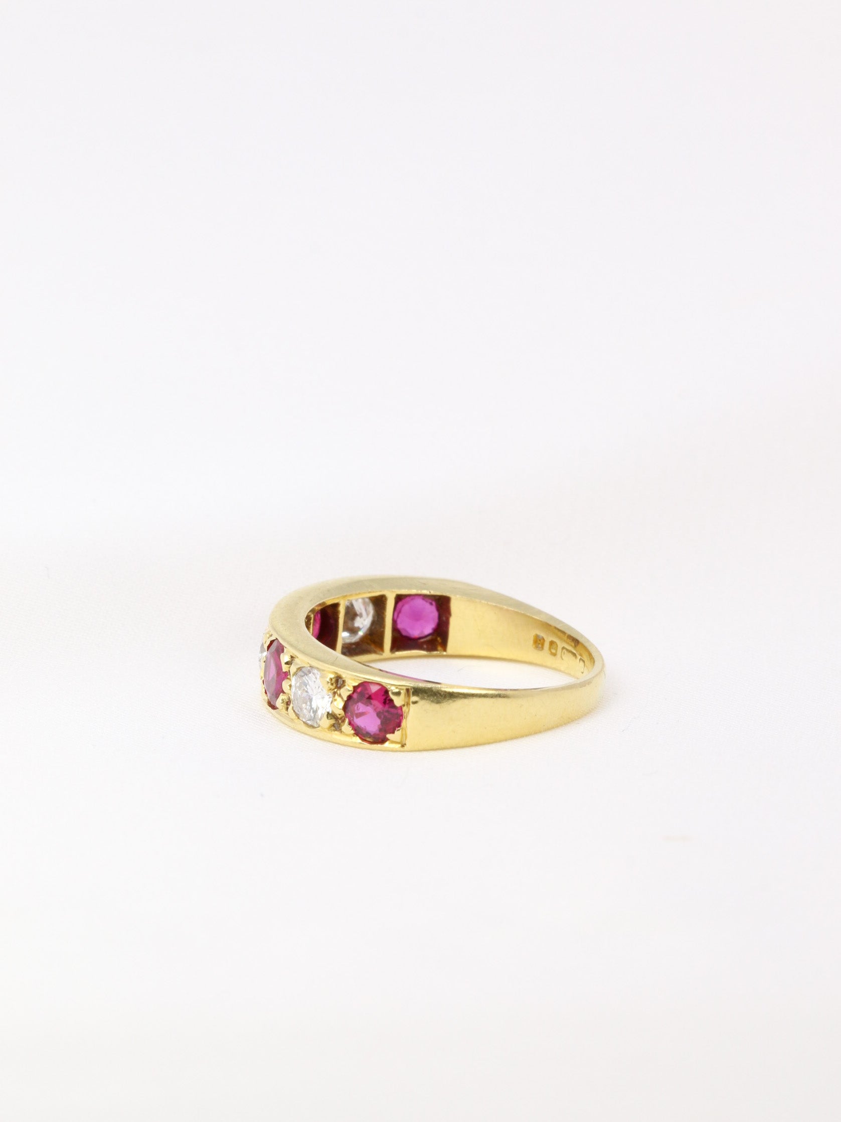 Bague jarretière vintage en or, diamants et rubis