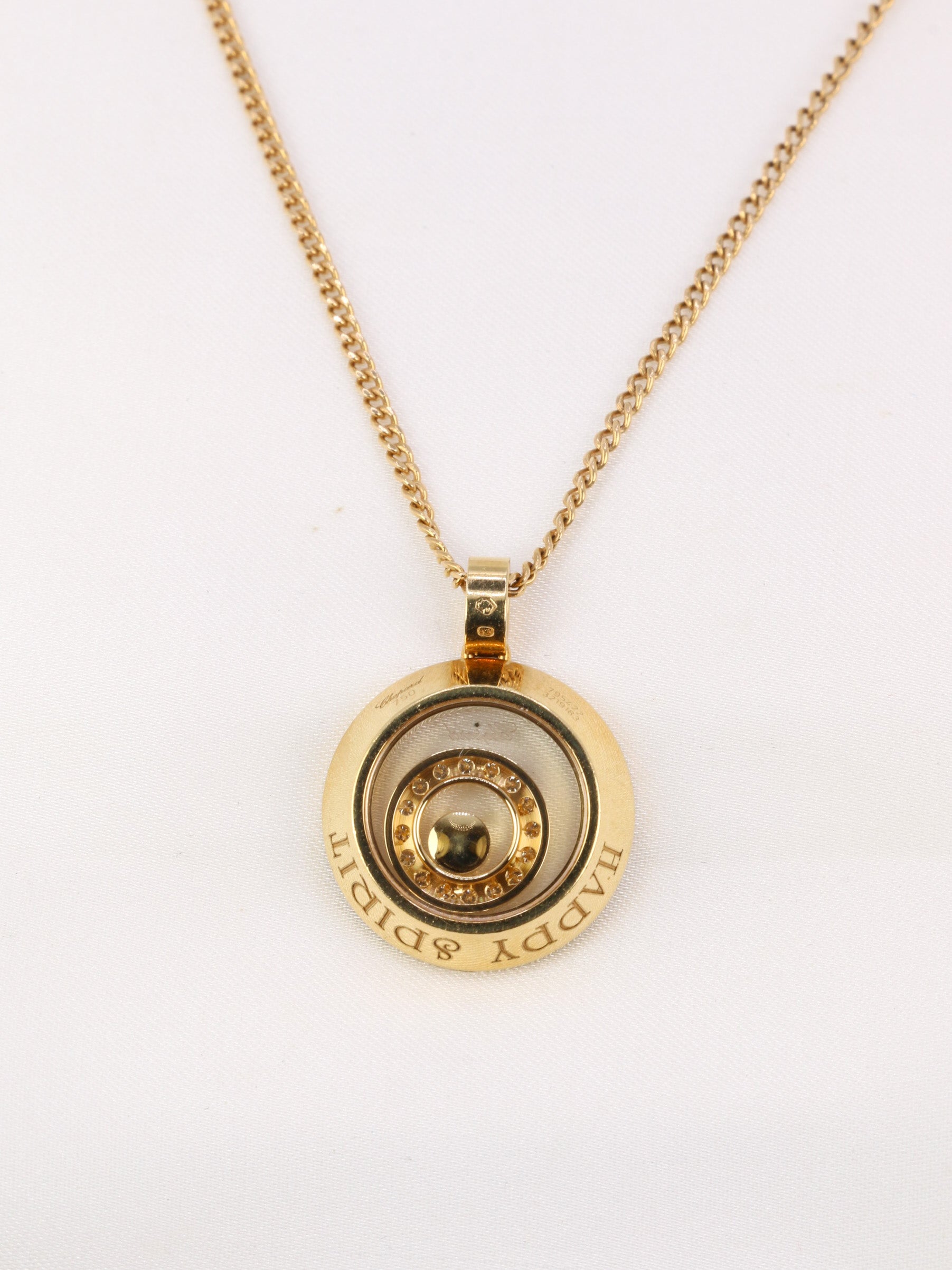 CHOPARD - Pendentif HAPPY SPIRIT rond en or jaune et diamants