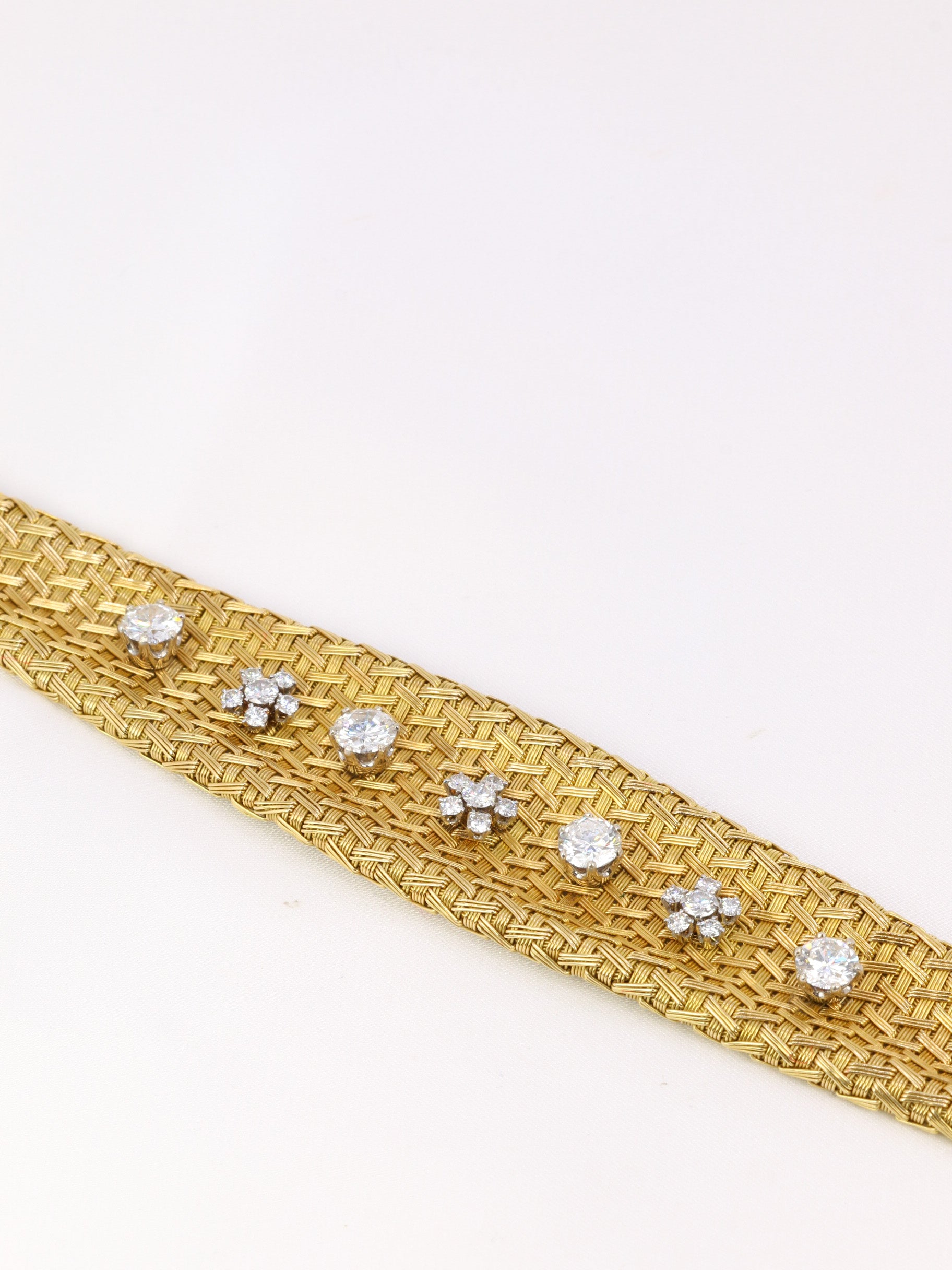 Vintage braided mesh bracelet in gold and diamonds