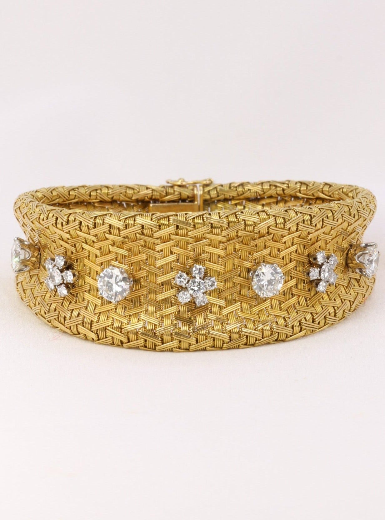 Vintage braided mesh bracelet in gold and diamonds