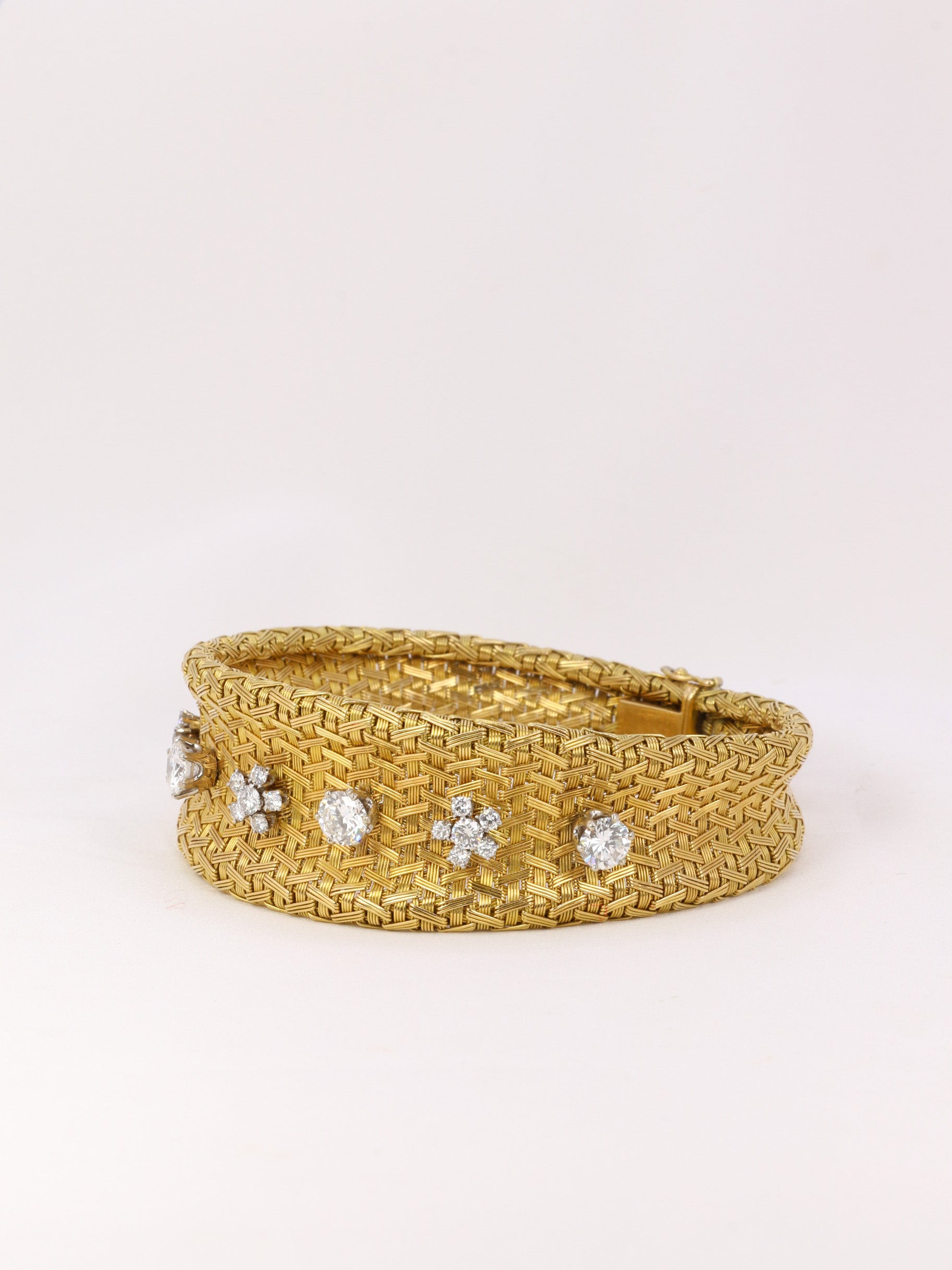 Vintage braided mesh bracelet in gold and diamonds