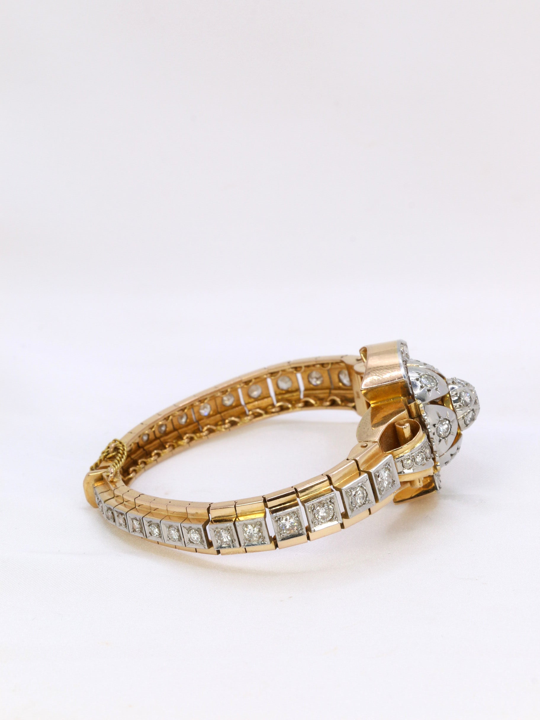 Vintage watch bracelet in yellow gold and diamonds, 1950