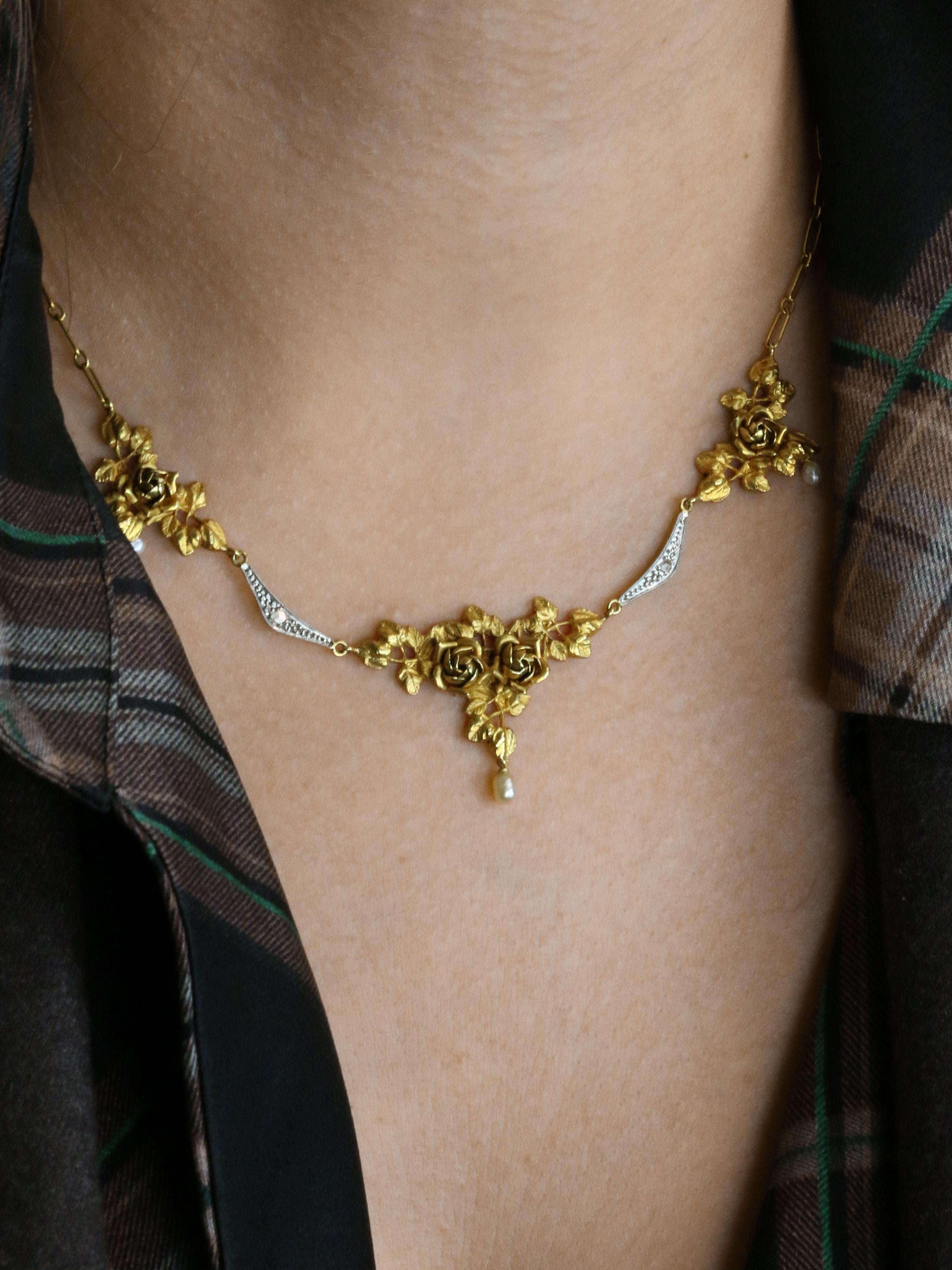 Collier draperie Art Nouveau or jaune perles diamants