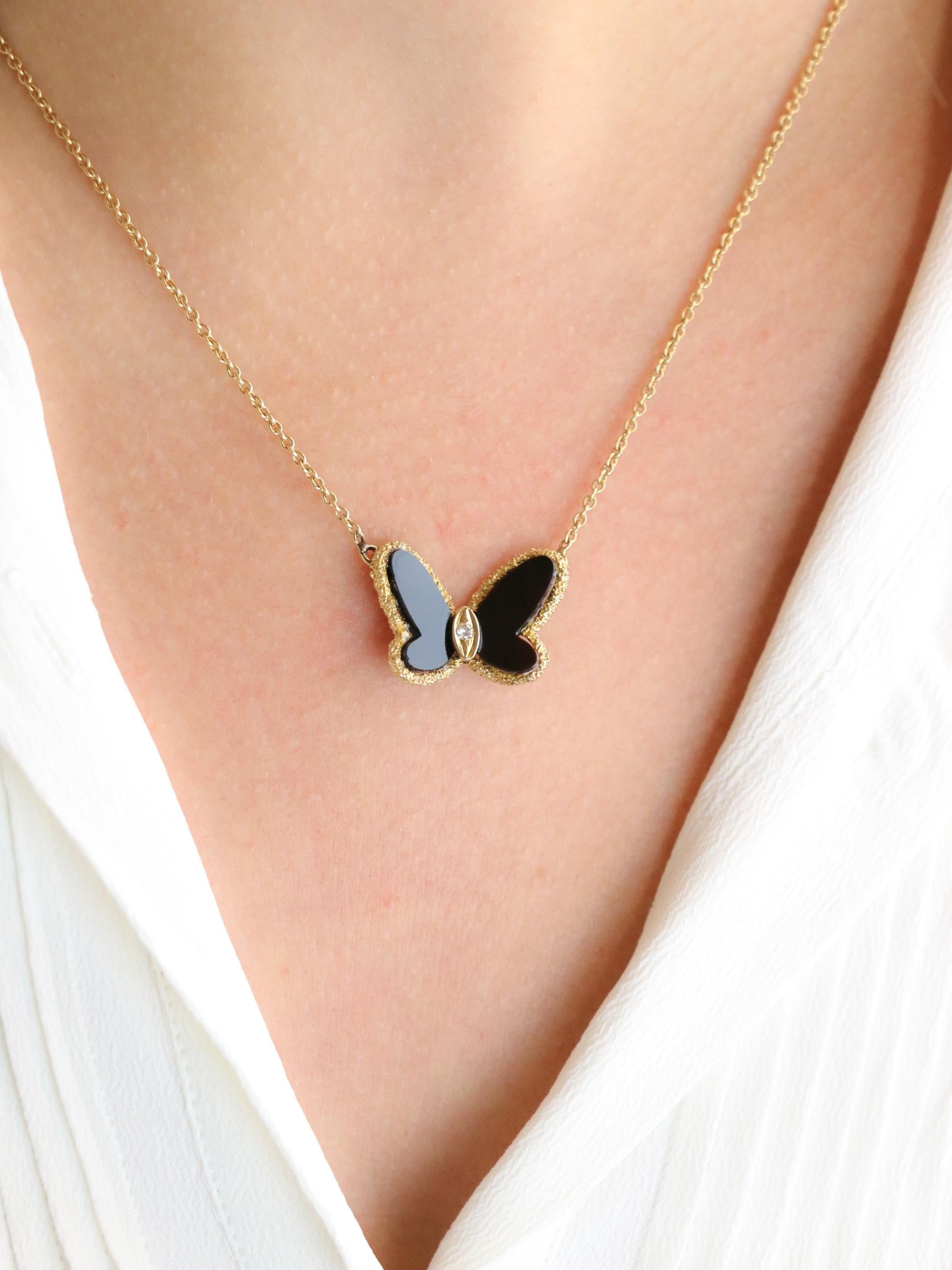 VAN CLEEF & ARPELS Collier Alhambra Papillon Onyx circa 1973