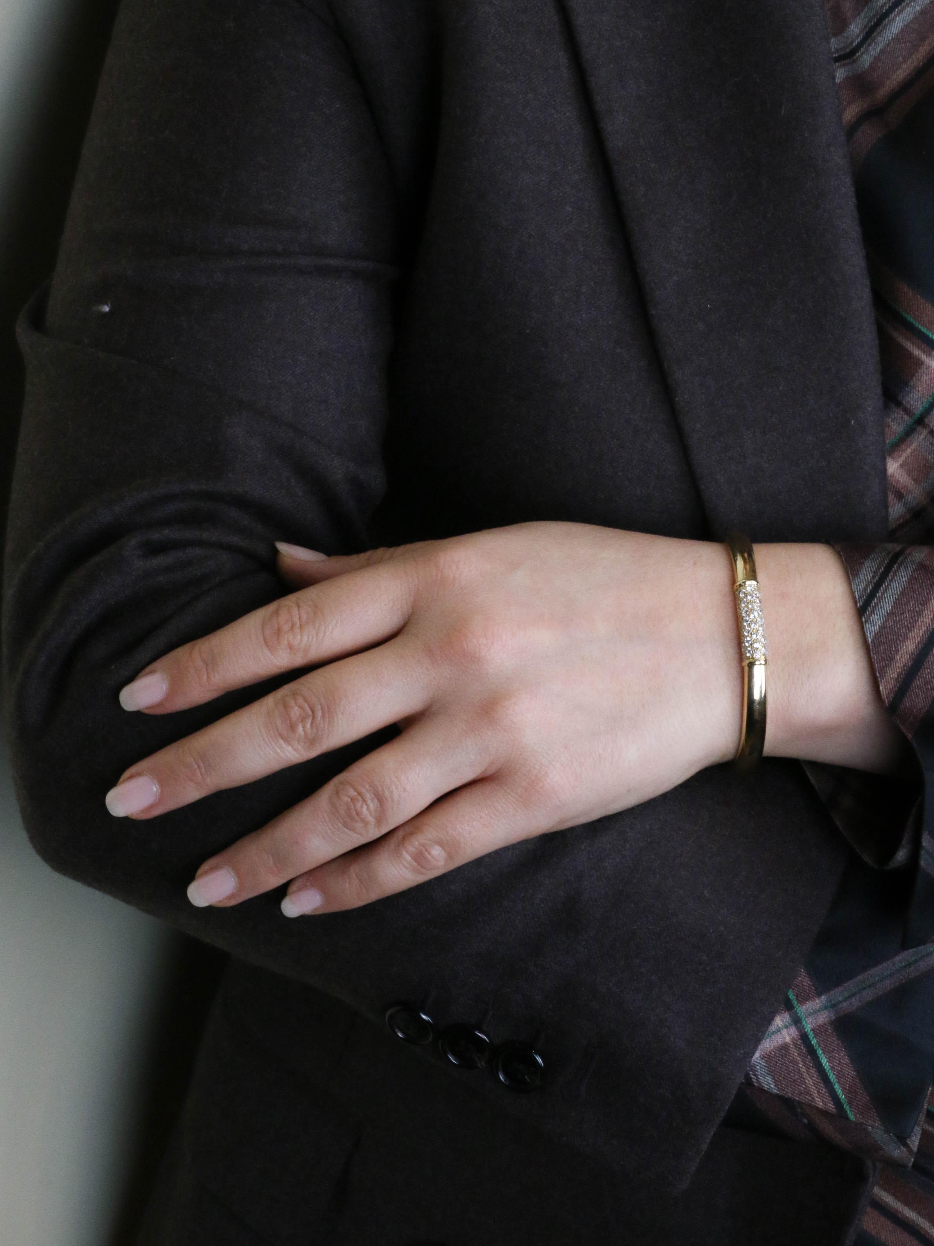 VAN CLEEF & ARPELS Bracelet jonc Philippine or jaune diamants