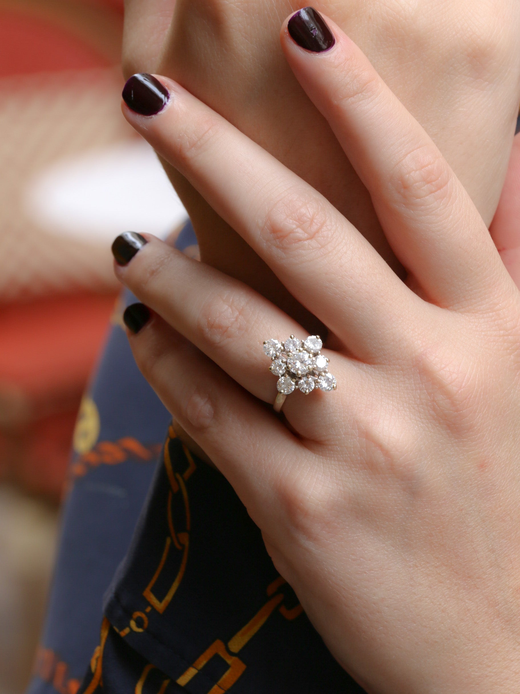 Vintage marquise ring in white gold and diamonds