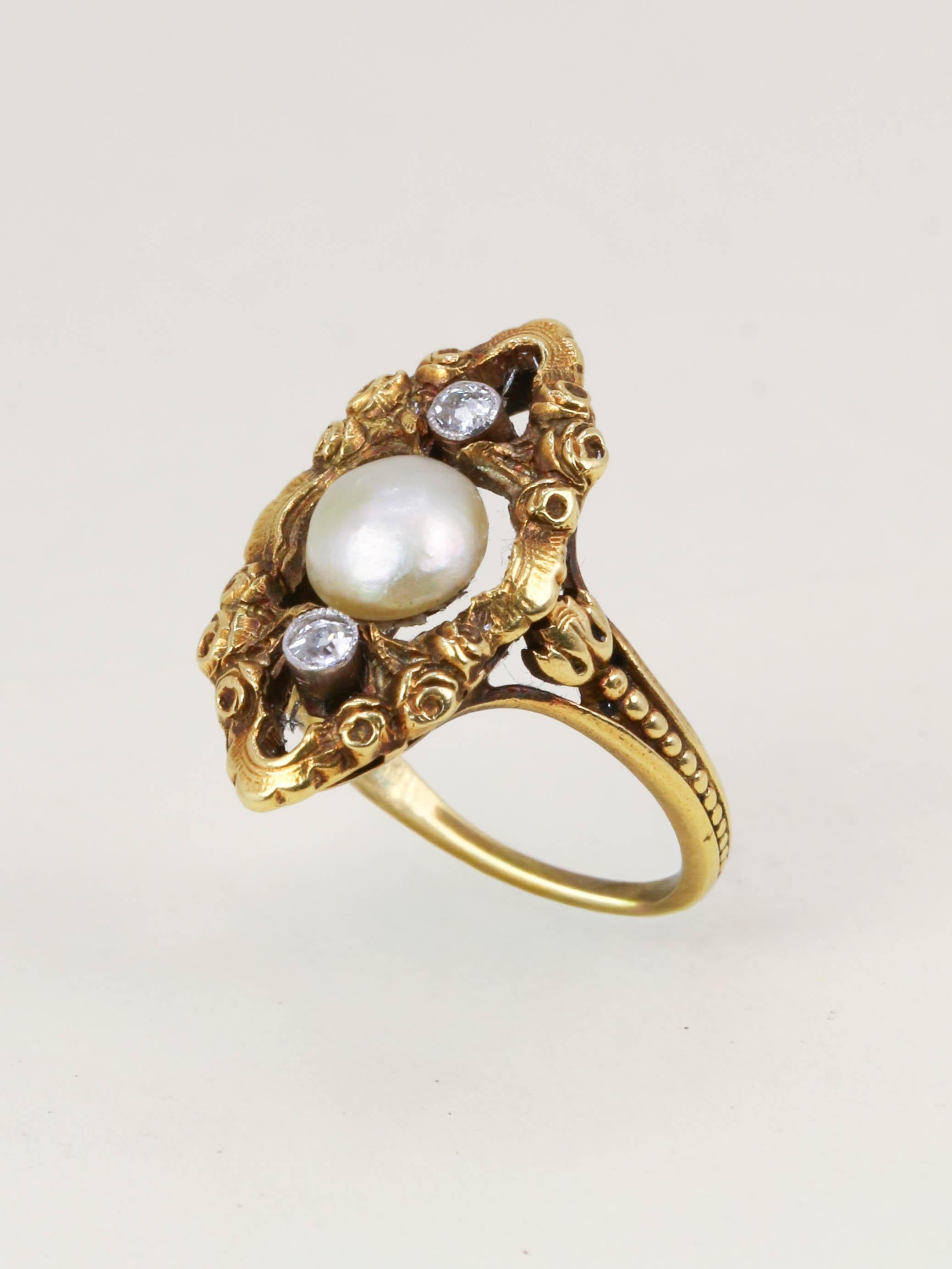 Bague marquise Art Nouveau or jaune perle fine diamants