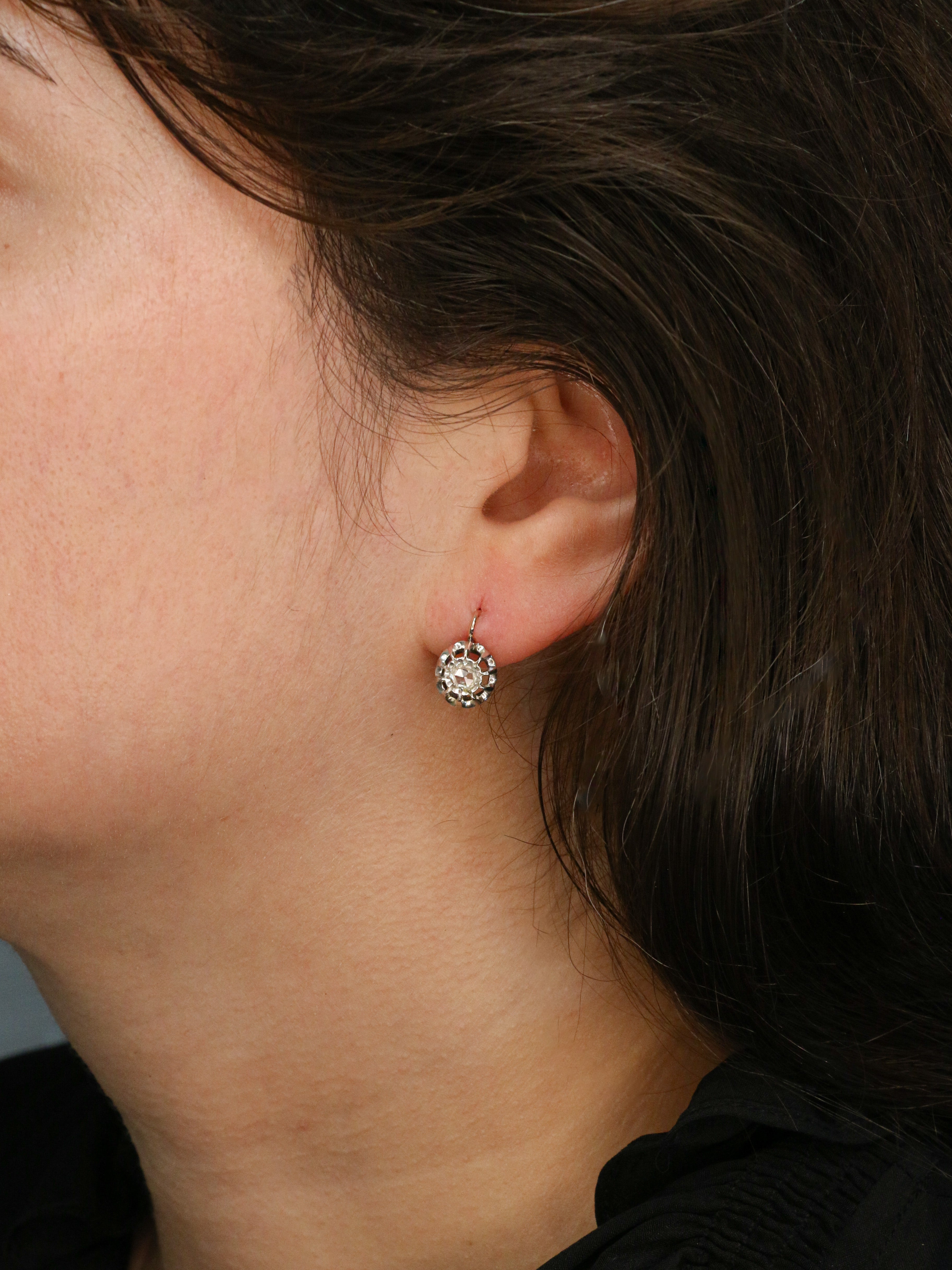 Boucles d'oreilles dormeuses anciennes or argent diamants taille rose