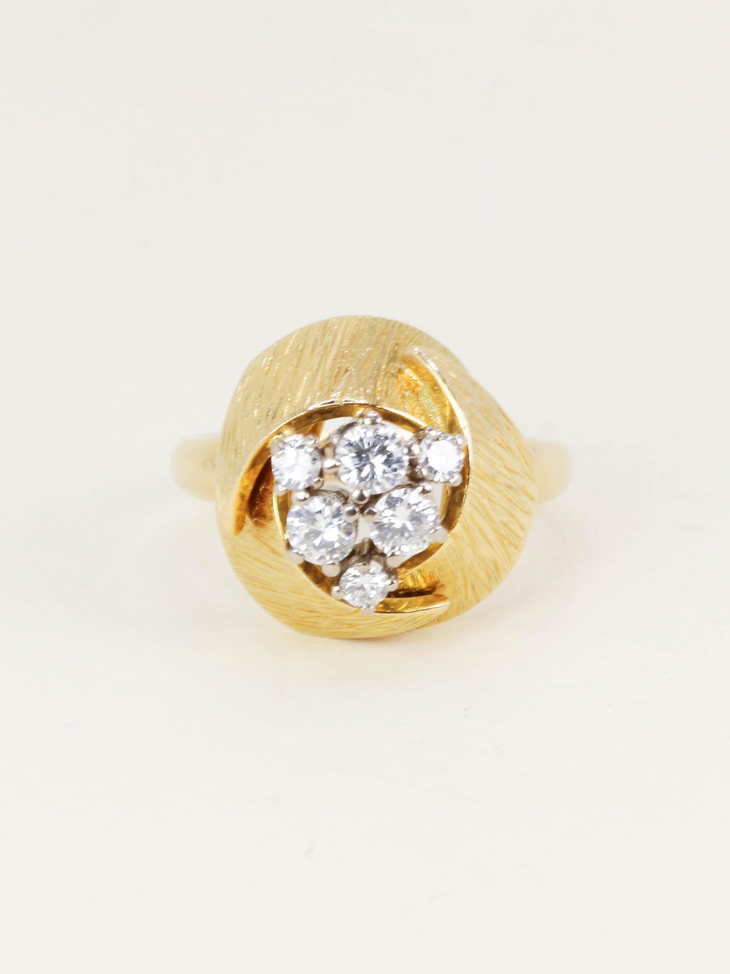 Bague dome or jaune diamants