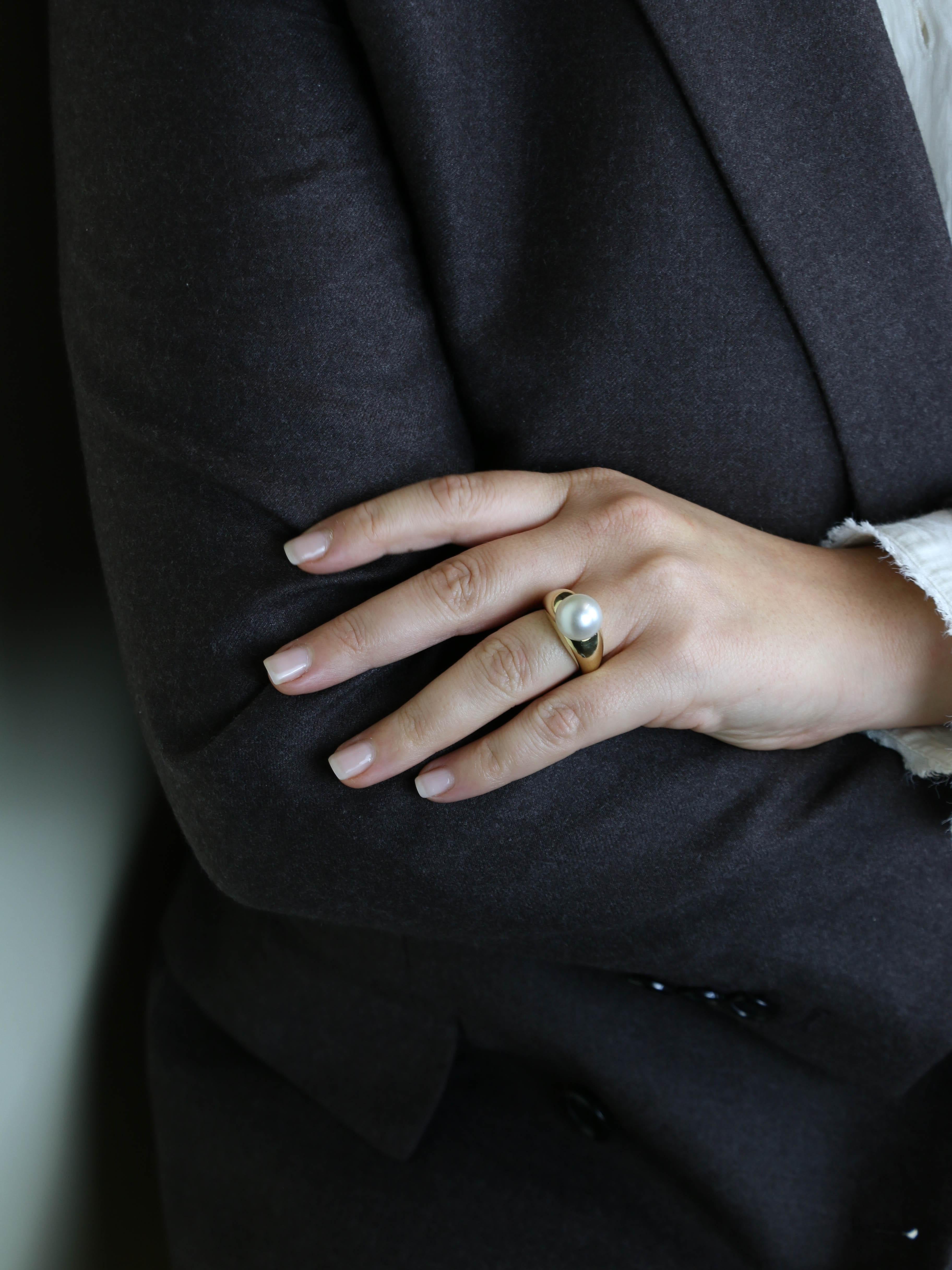 TECLA Bague jonc or jaune Perle bouton