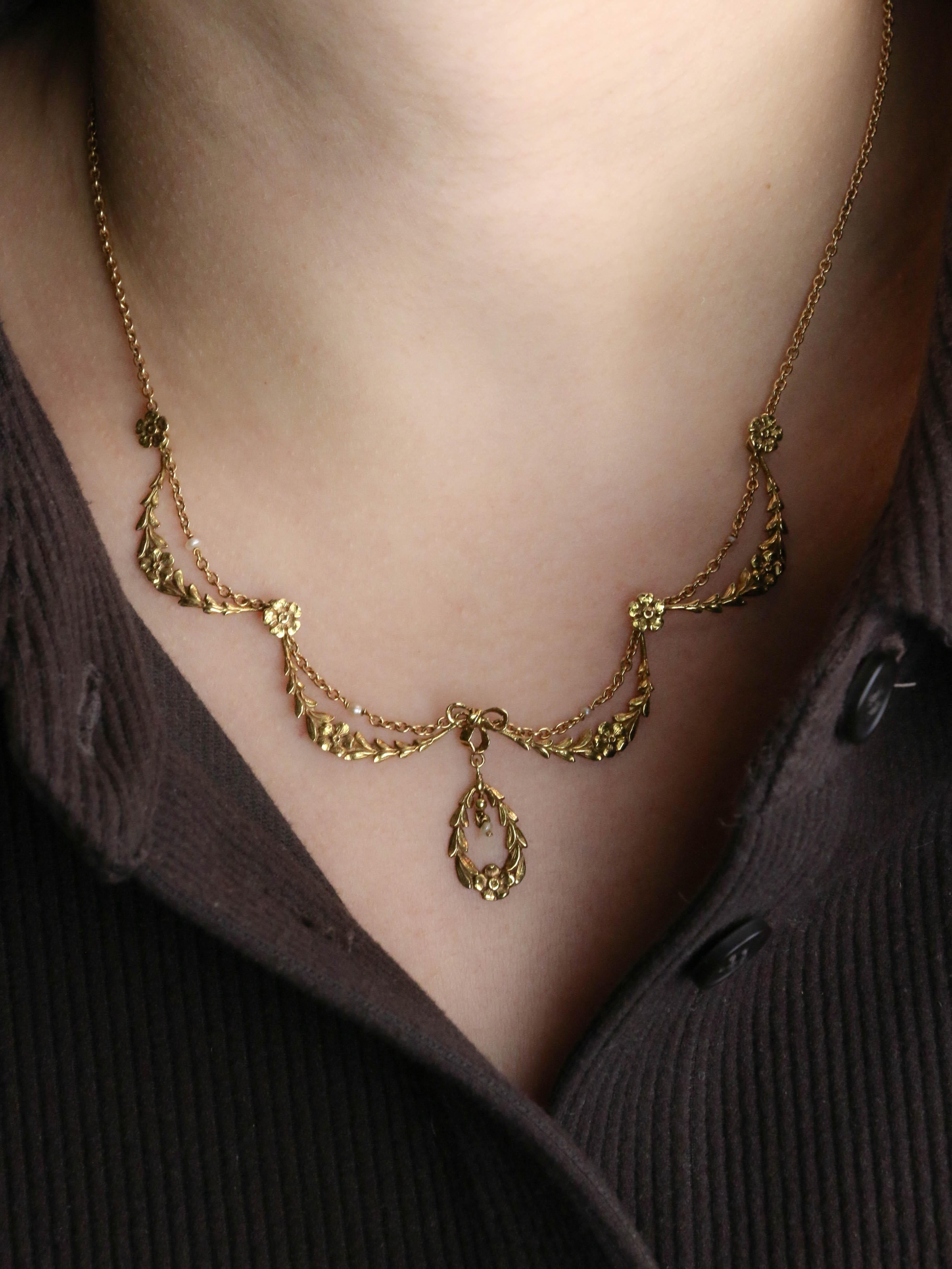 Collier draperie Art Nouveau or jaune perles