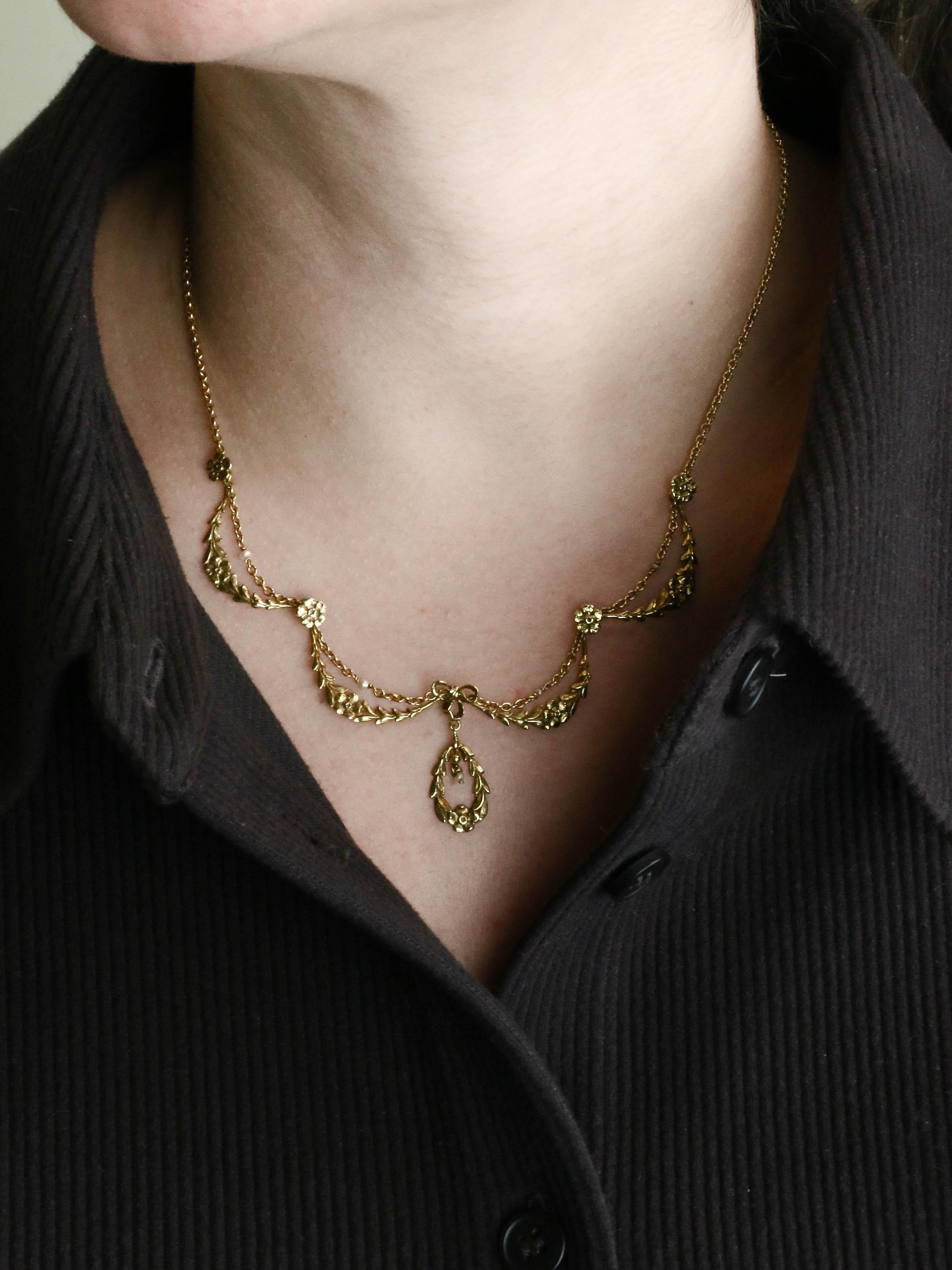 Collier draperie Art Nouveau or jaune perles
