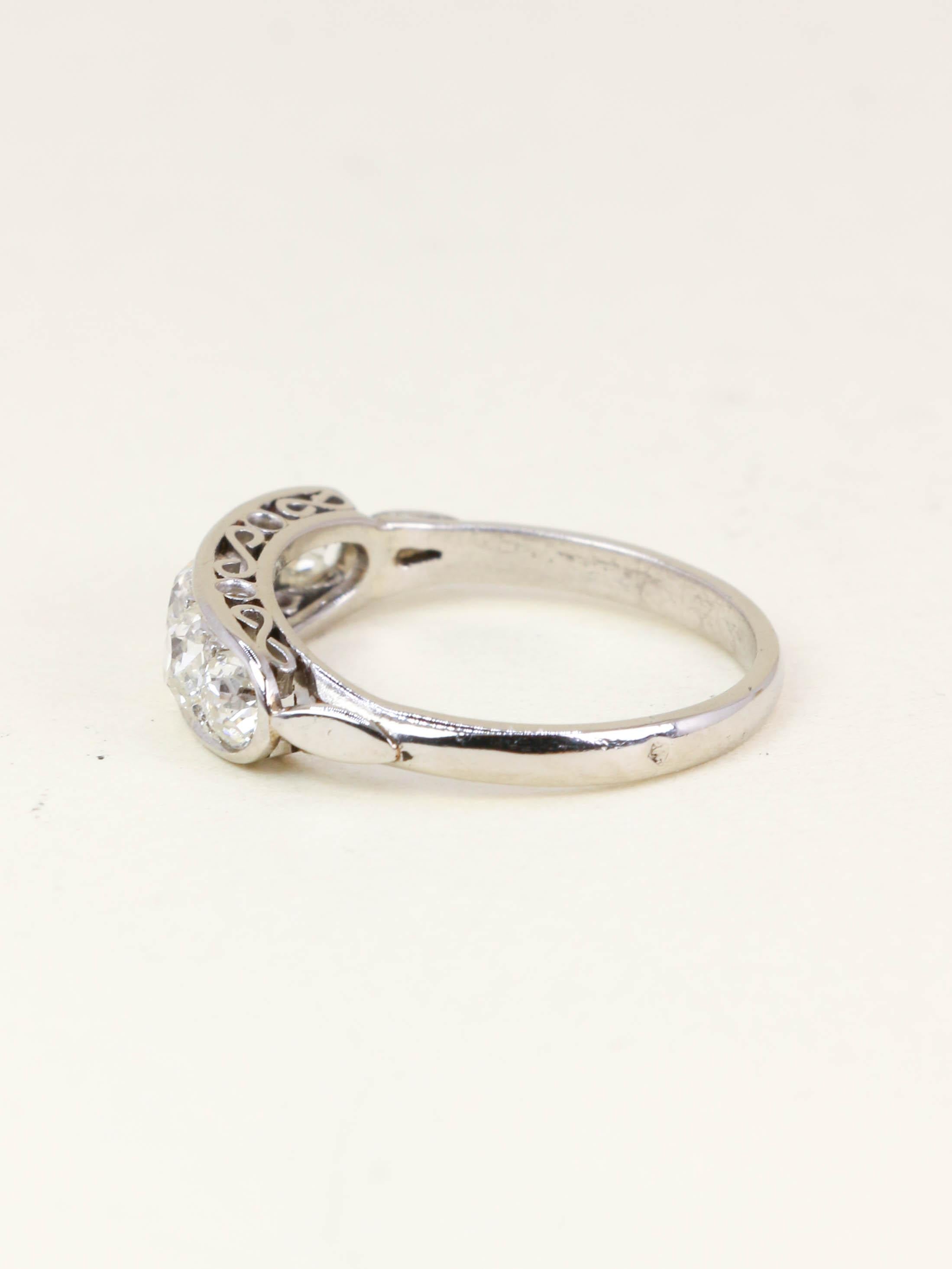 Bague jarretière platine diamants taille ancienne