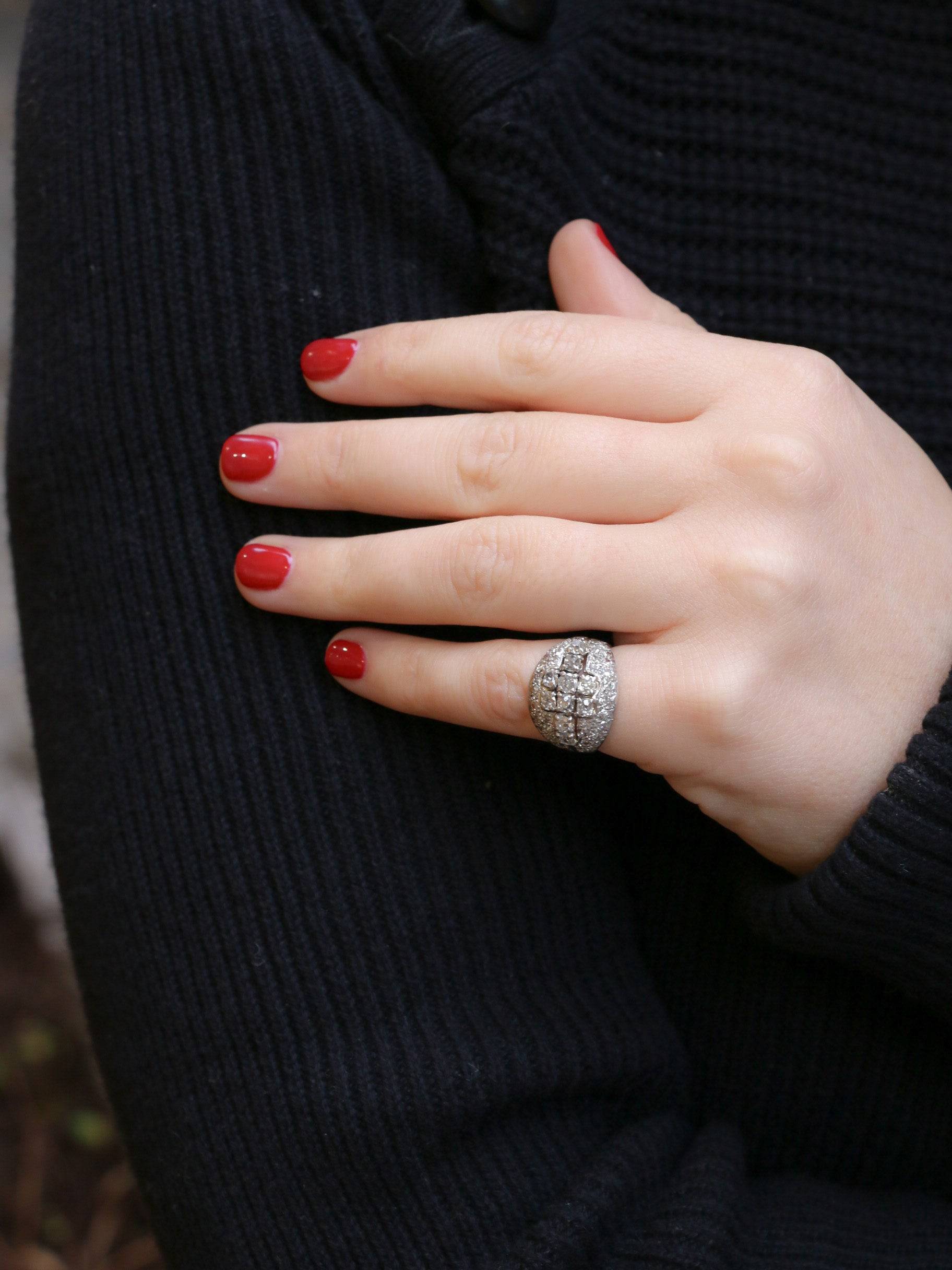 Bague dôme vintage or blanc diamants old mine cut