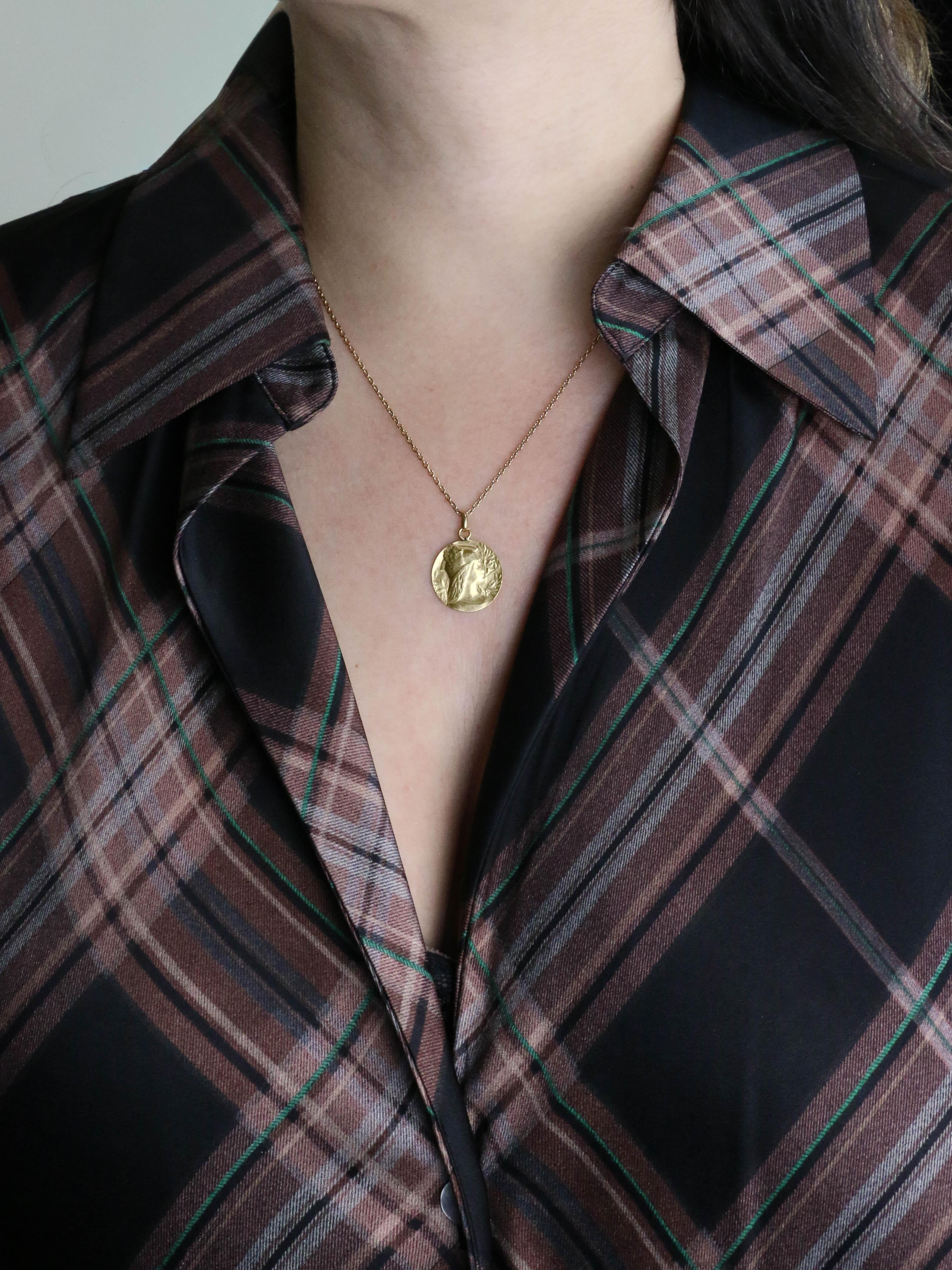 Médaille Gallia Art Nouveau or jaune