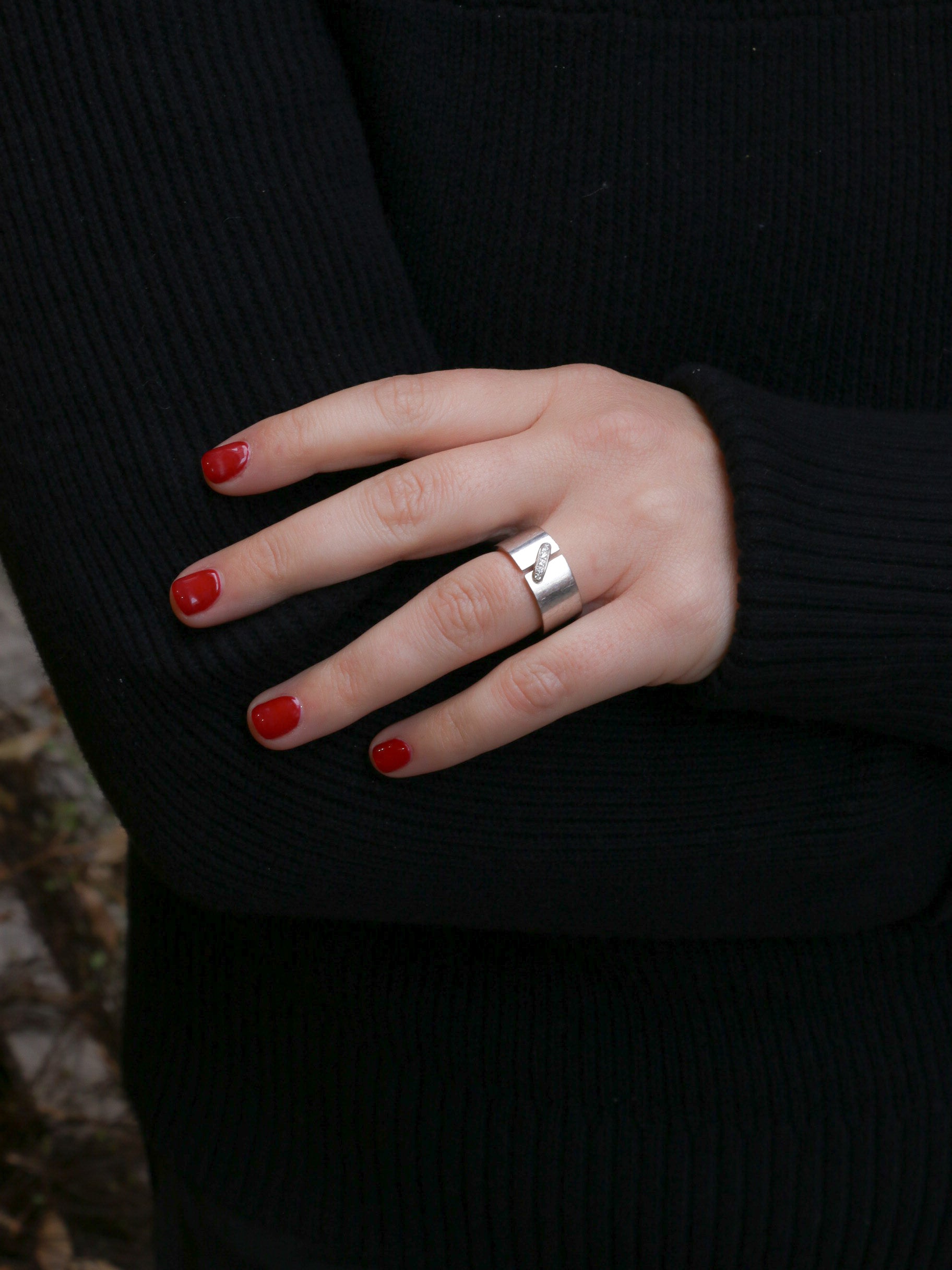 Bague bandeau Chaumet or blanc diamants