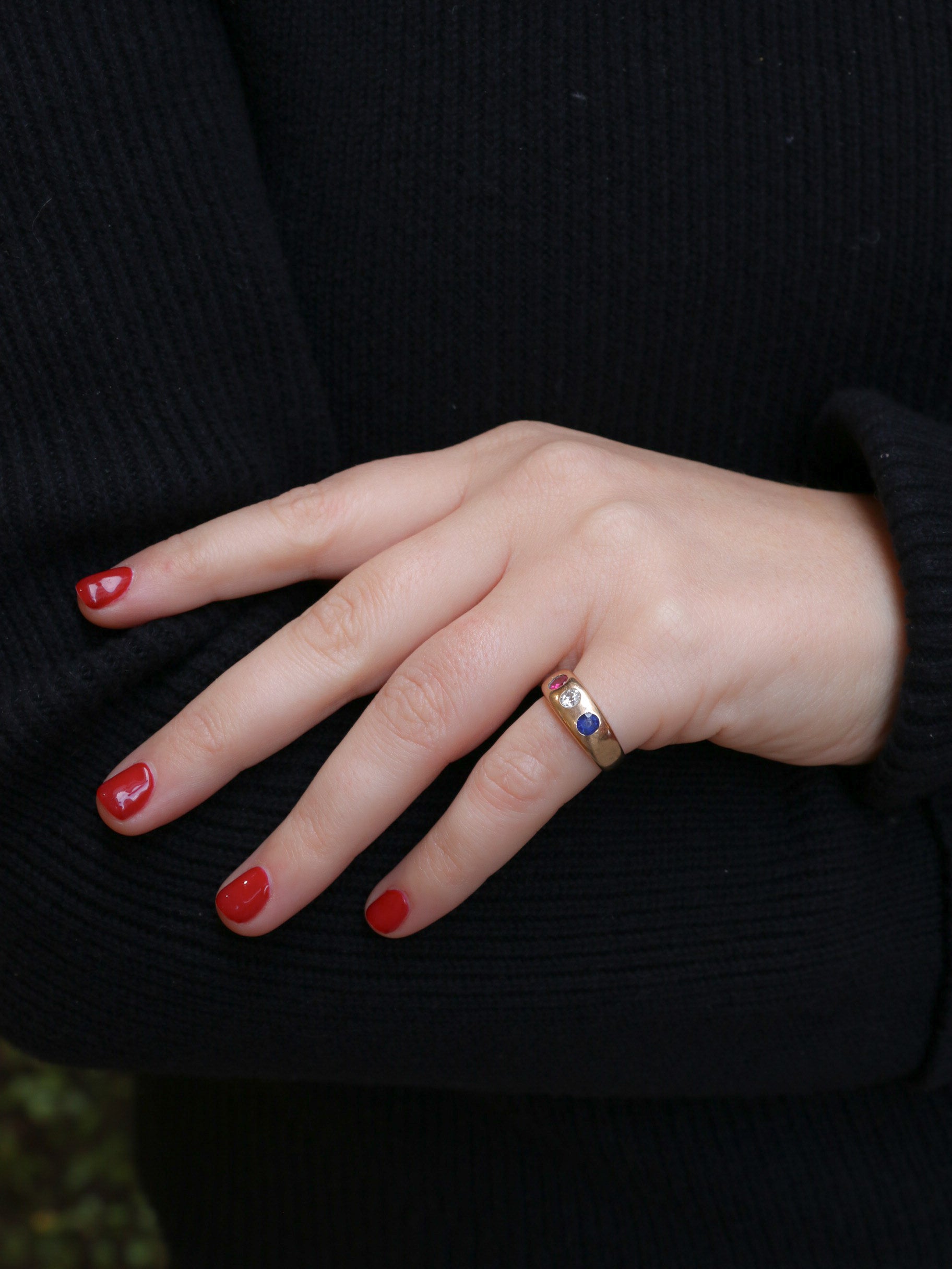 Bague jonc vintage or diamant saphir rubis