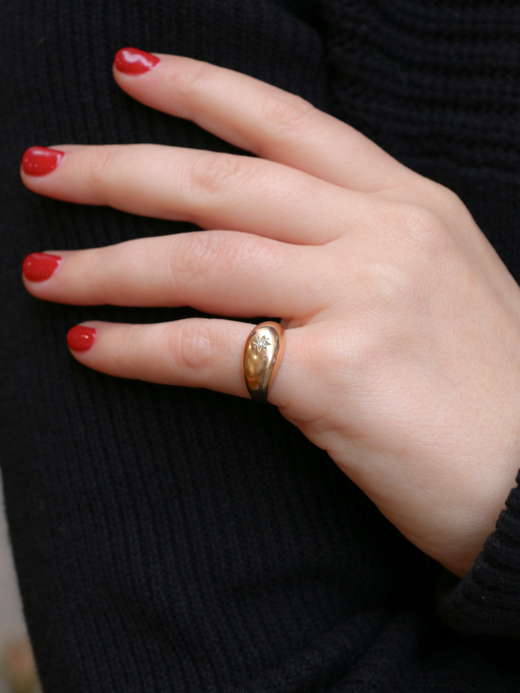 Vintage gold and diamond bangle ring 0.1 ct