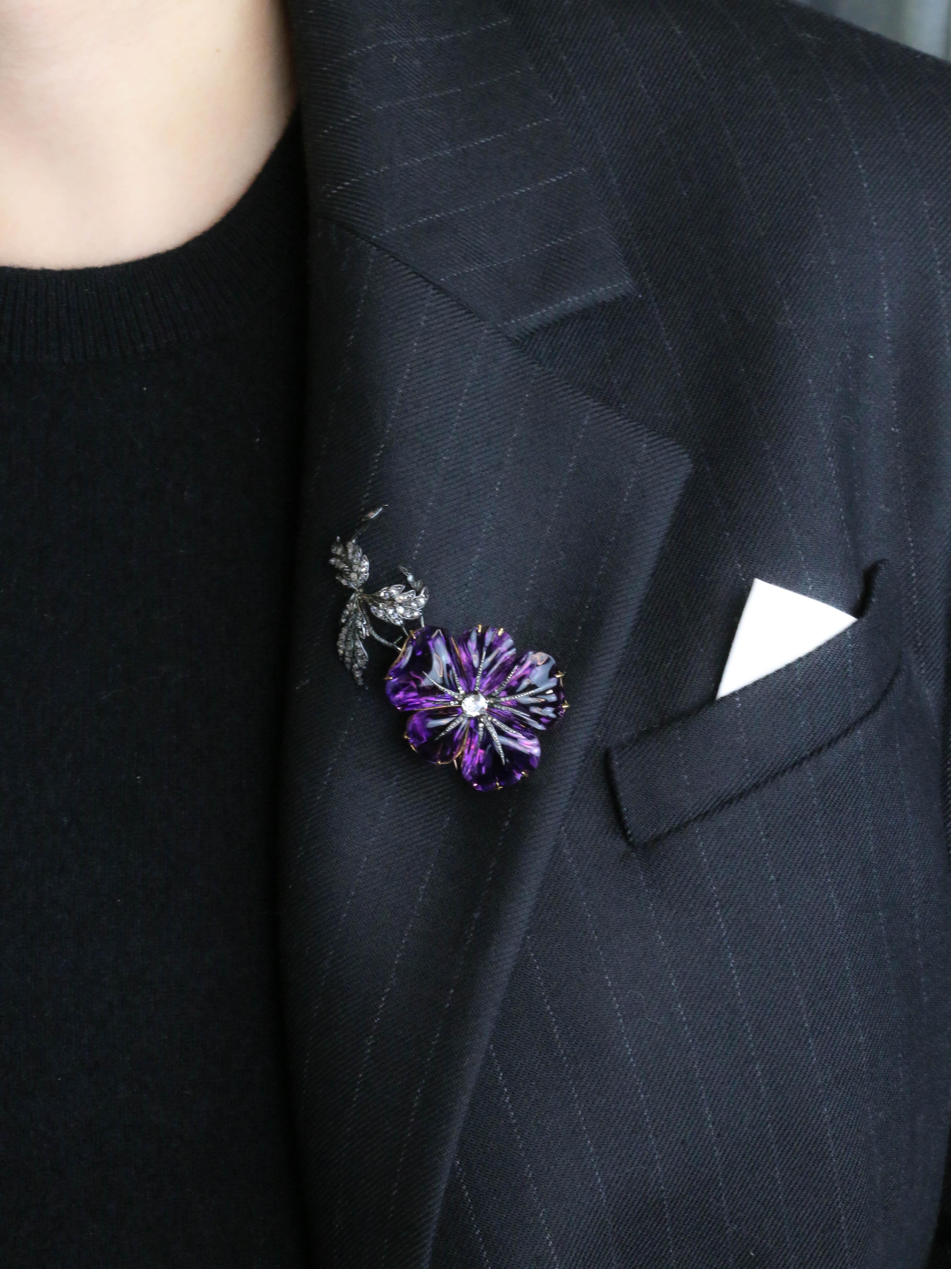 Broche trembleuse or argent améthyste diamants taille rose