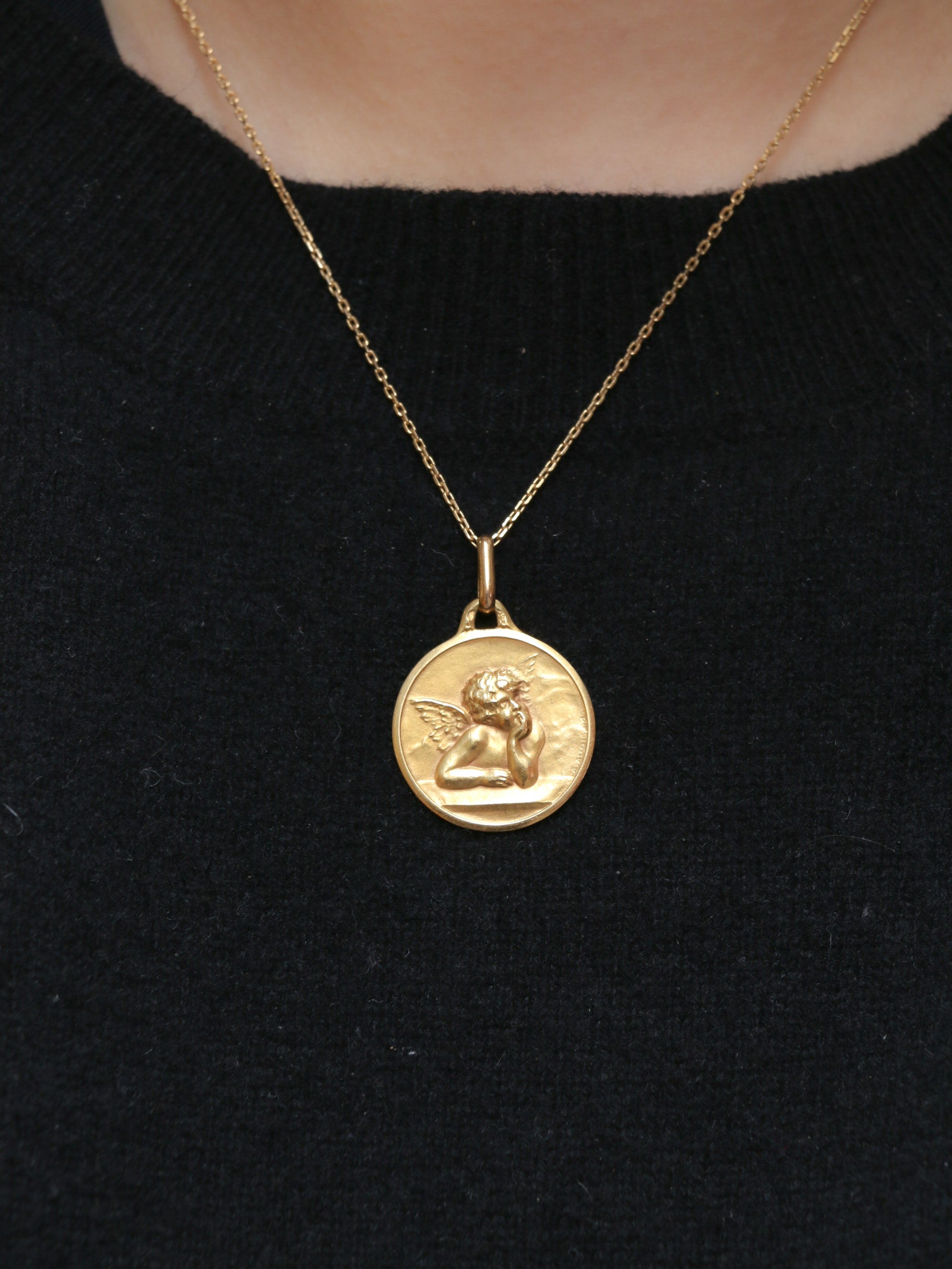 pendentif augis or jaune