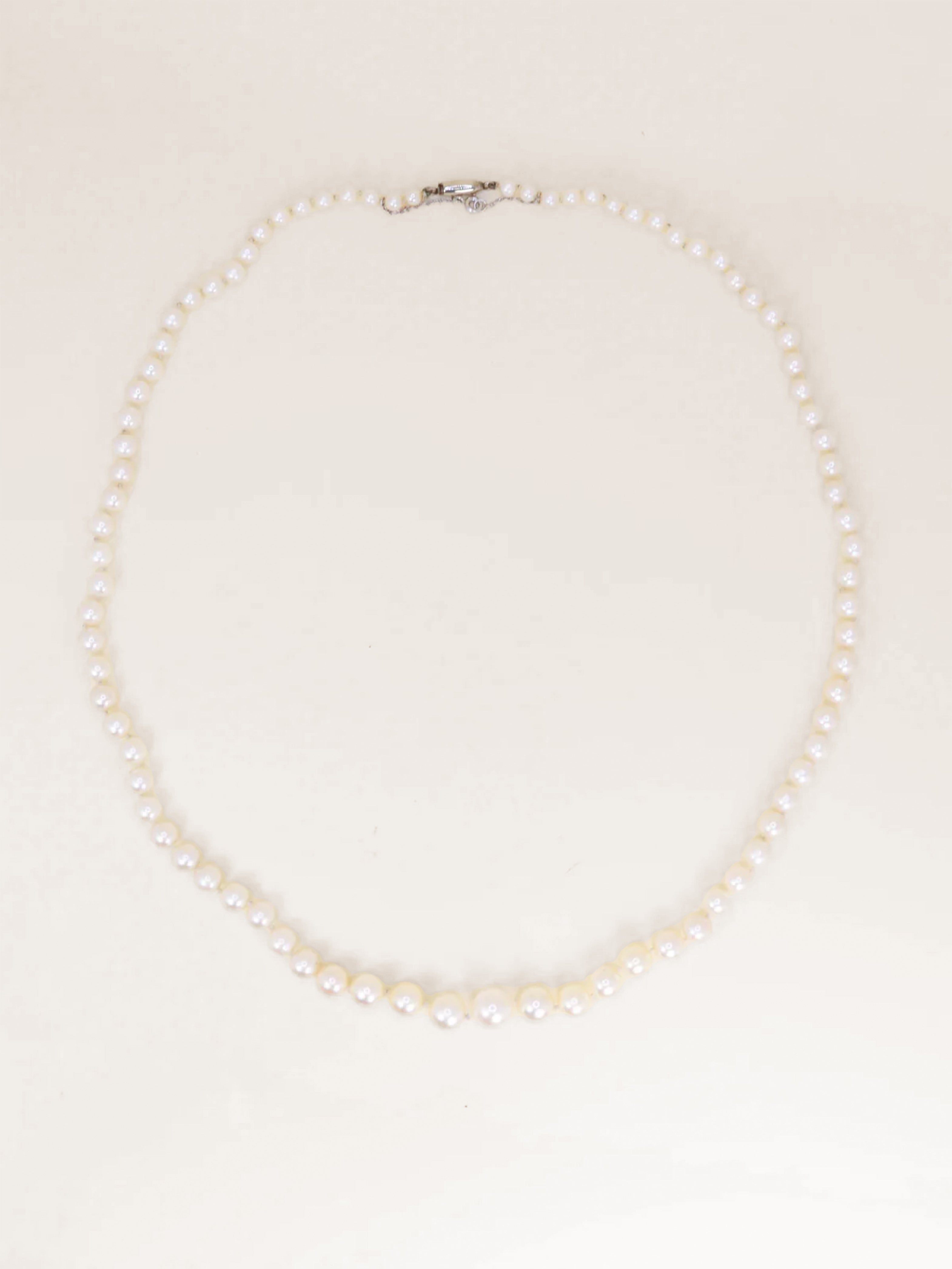 BOUCHERON Collier de perles de culture