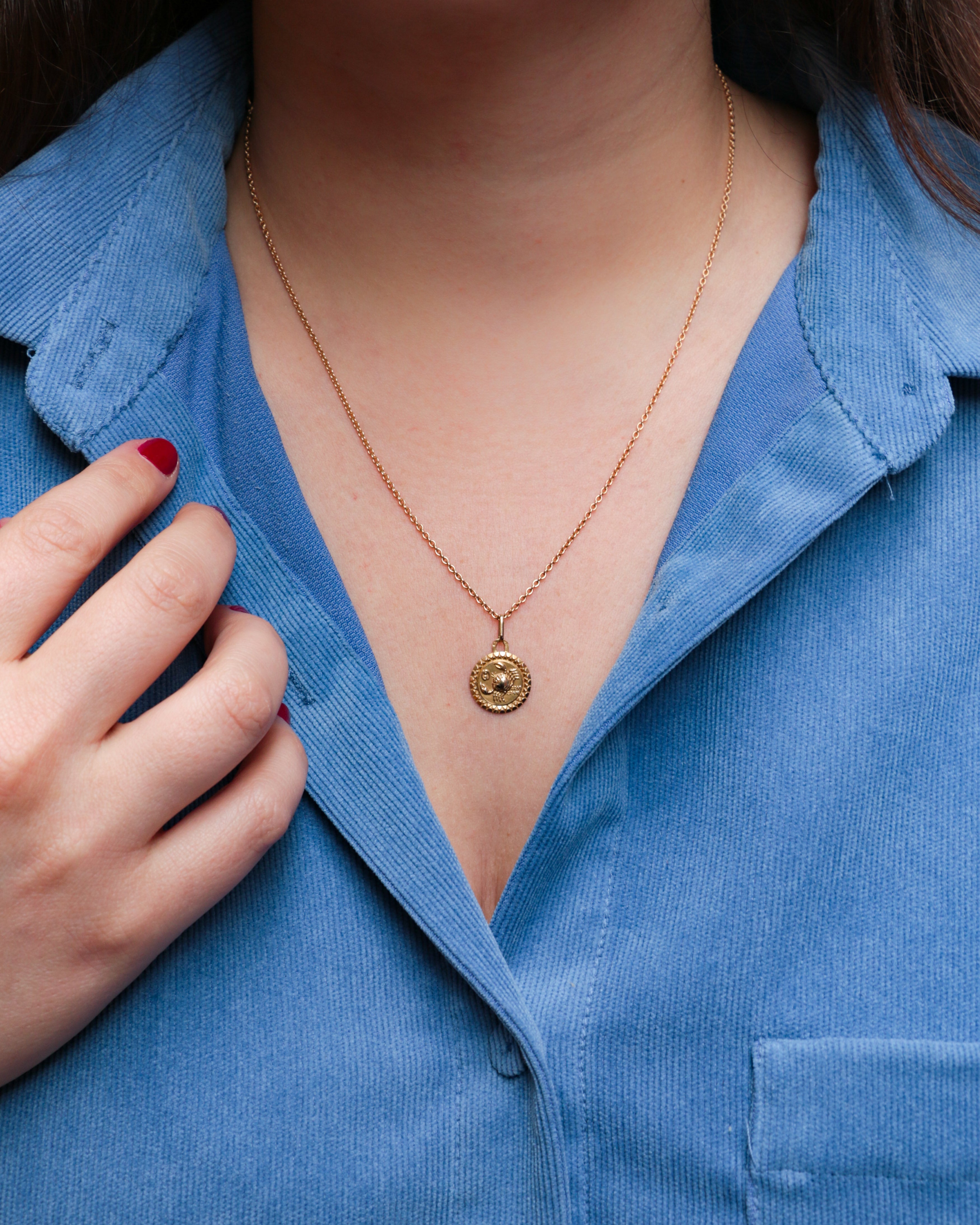 Vintage Yellow Gold Cancer Zodiac Sign Medal