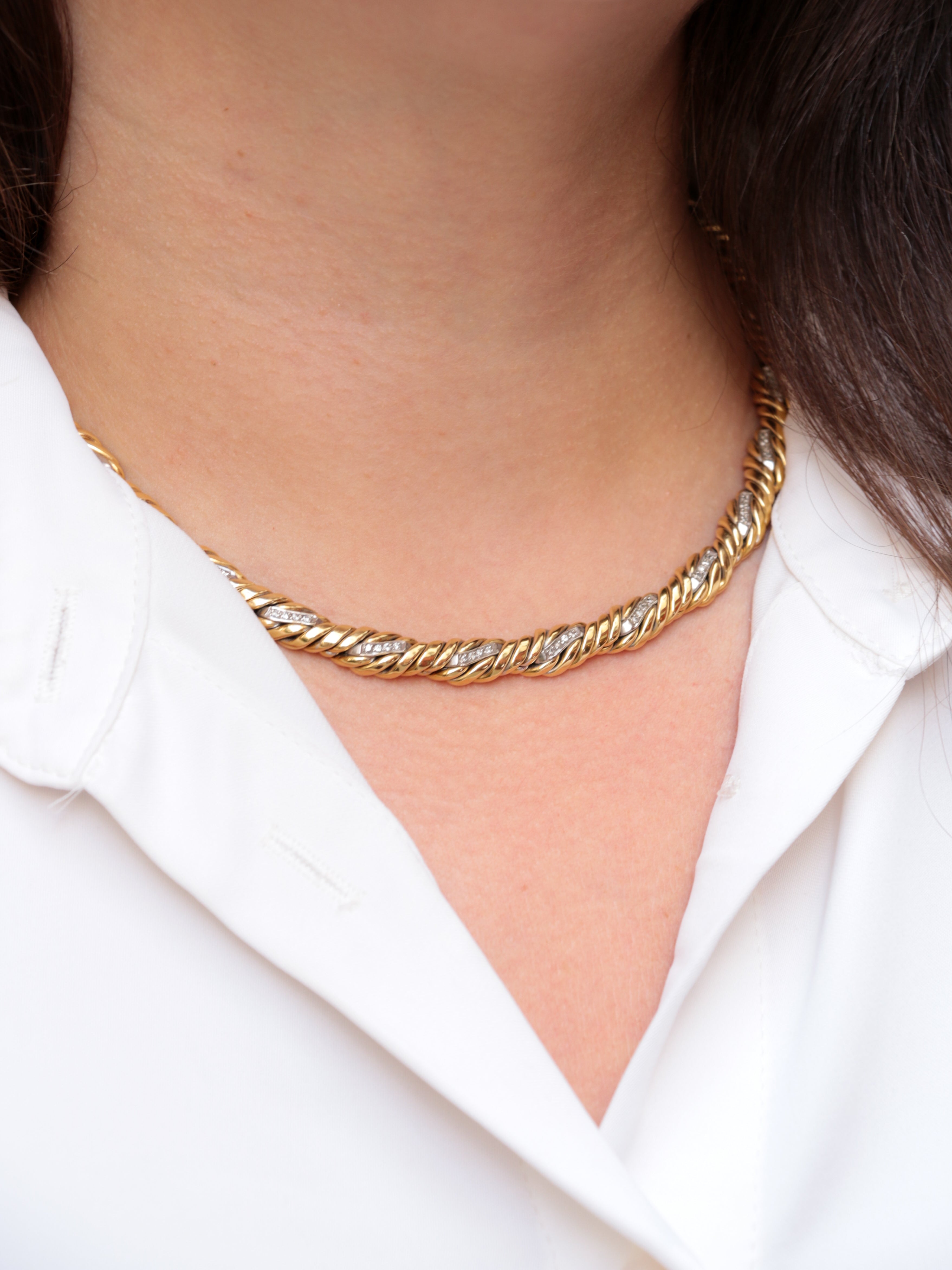 Vintage braided necklace in 2 tones of gold and diamonds