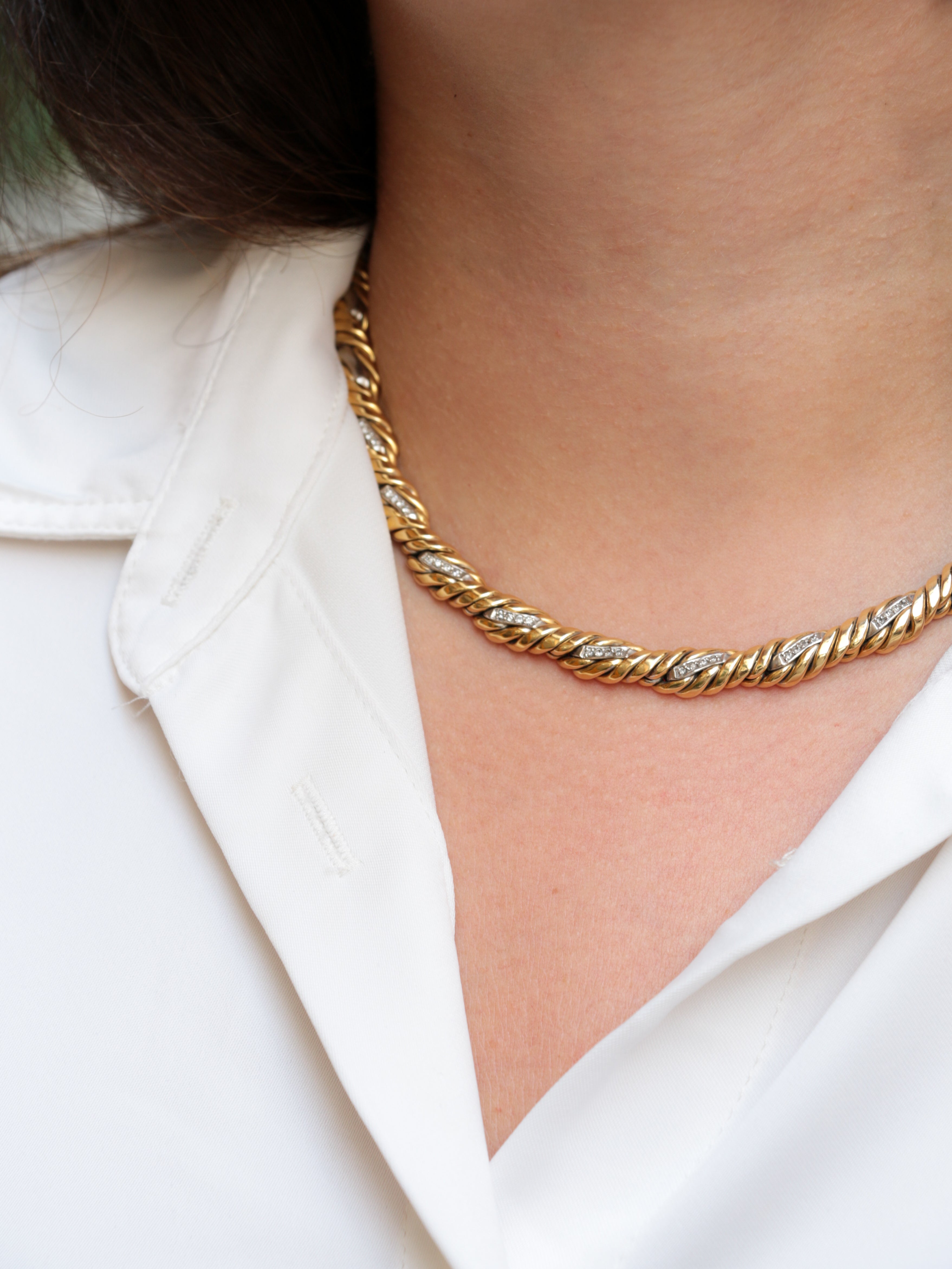 Vintage braided necklace in 2 tones of gold and diamonds