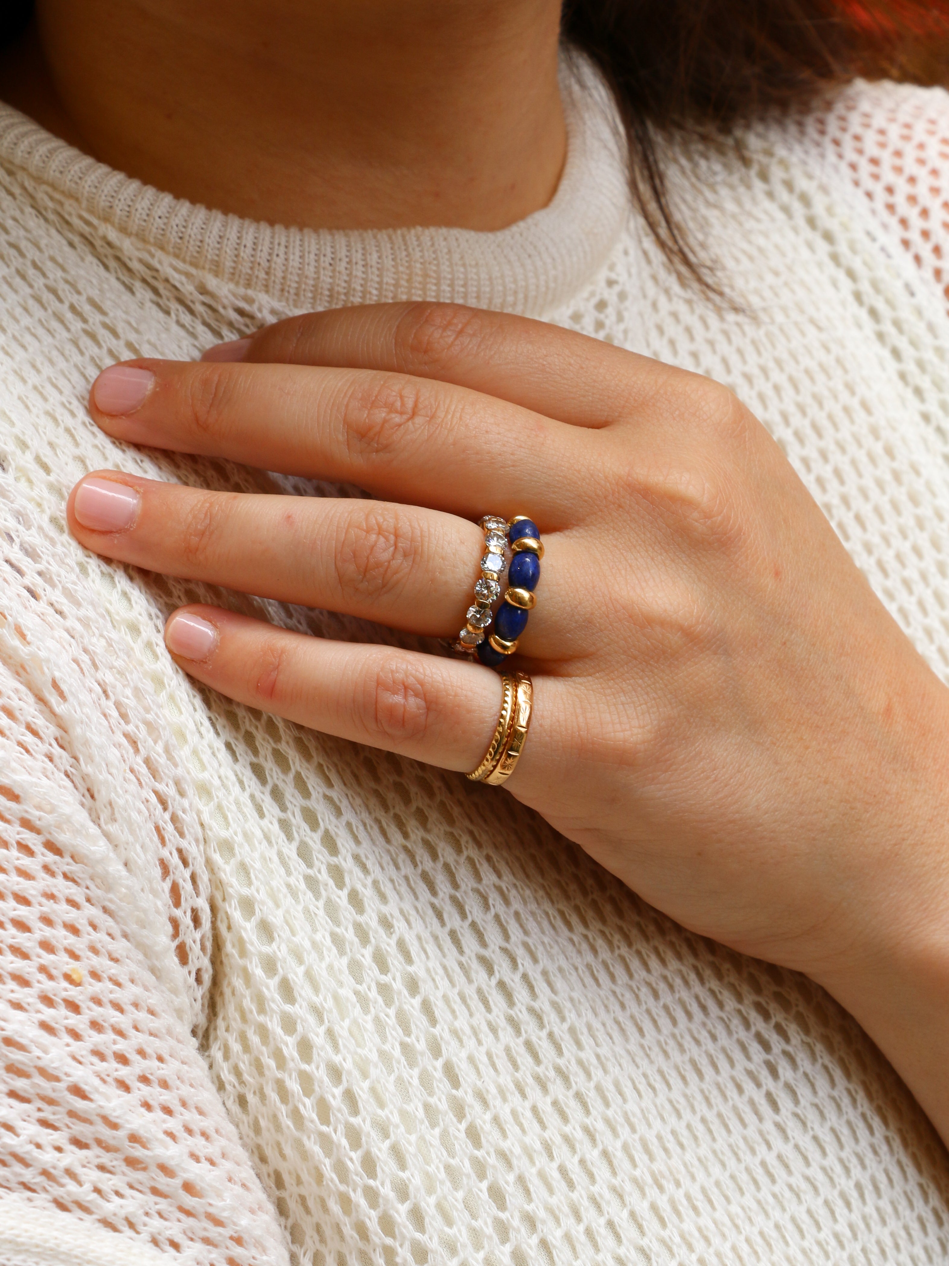 Vintage ring in yellow gold and lapis lazuli cabochons