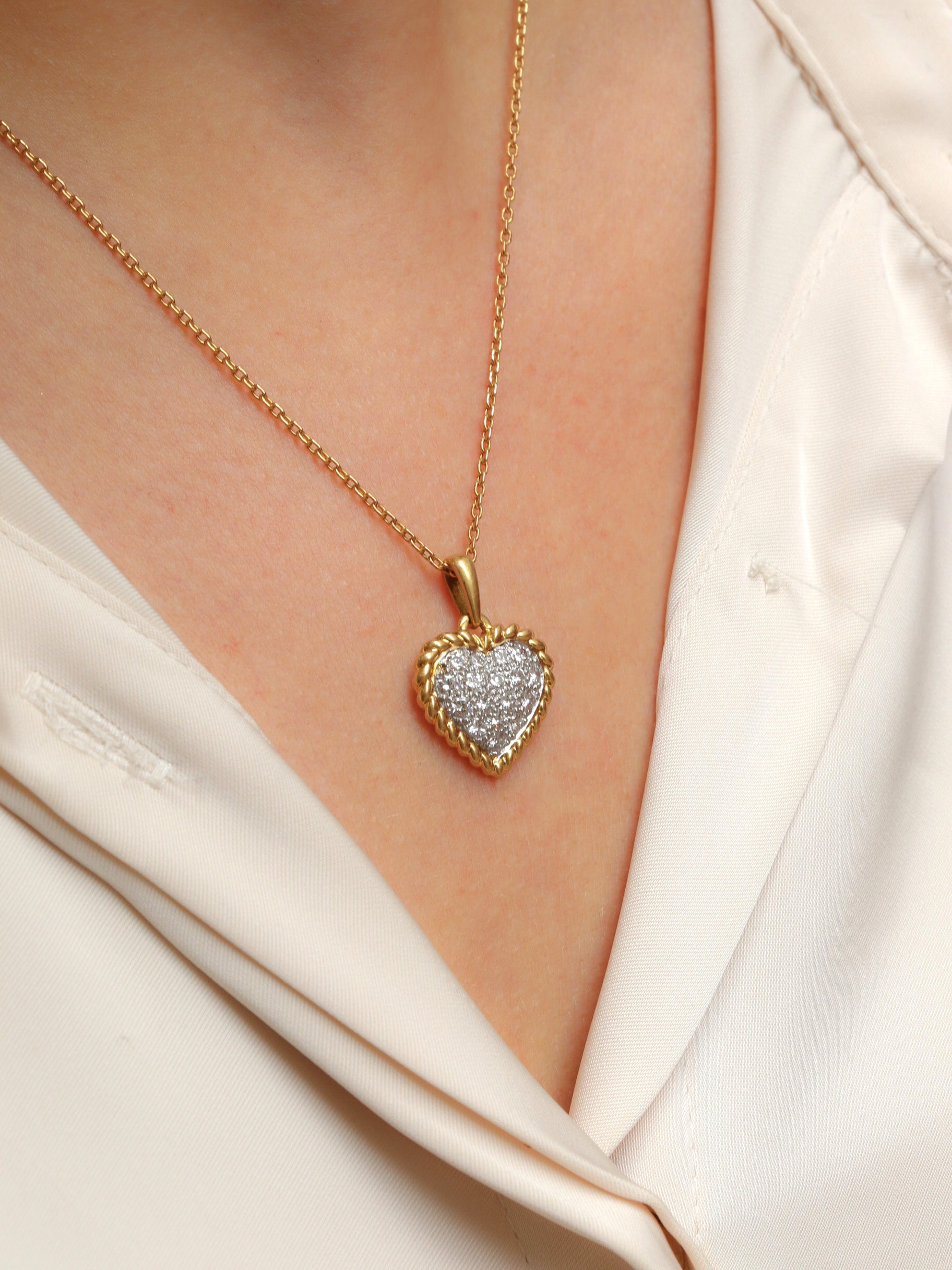 Pendentif coeur vintage diamants