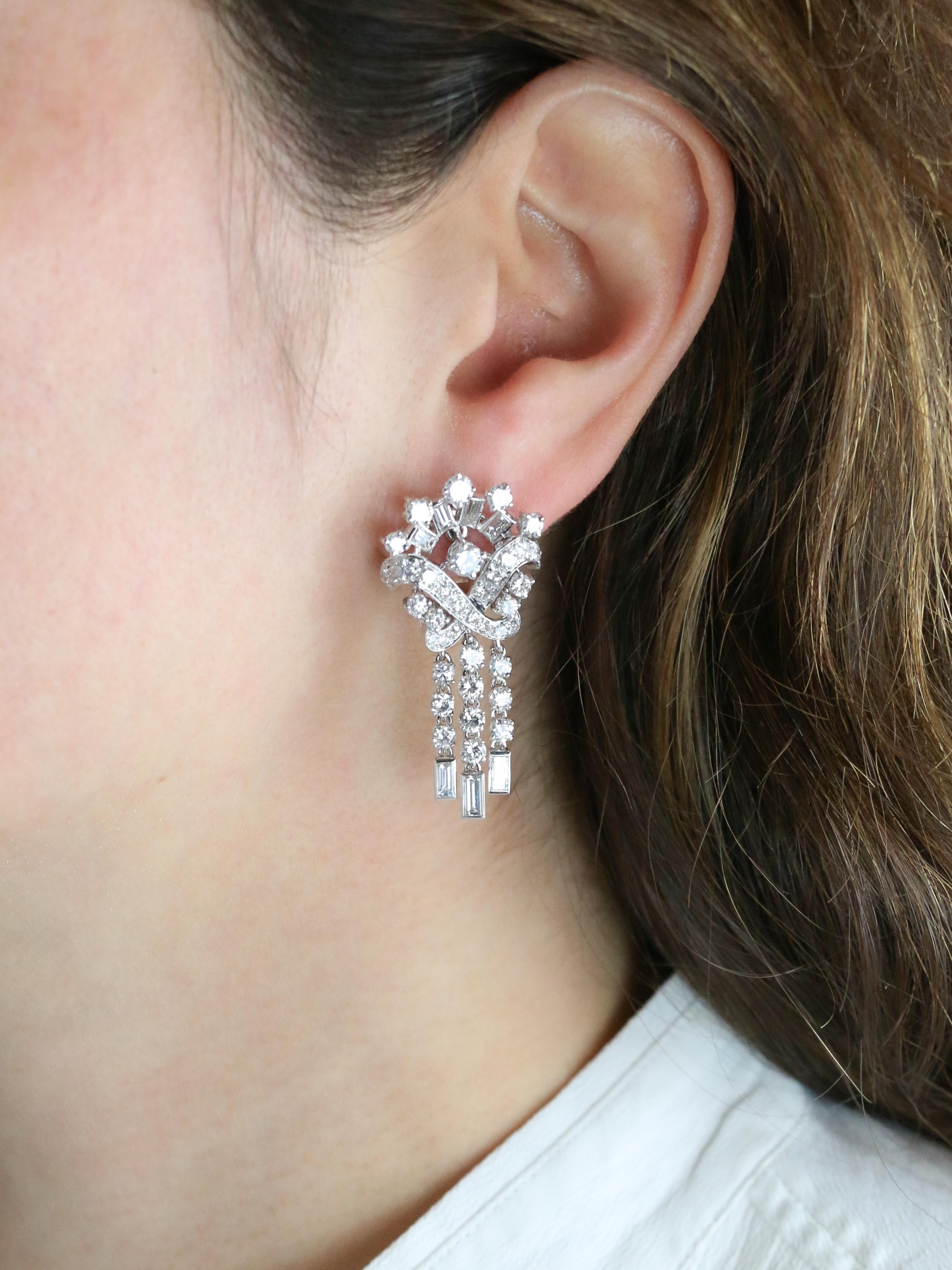 Boucles d'oreilles pendantes or blanc diamants 4,5 carats