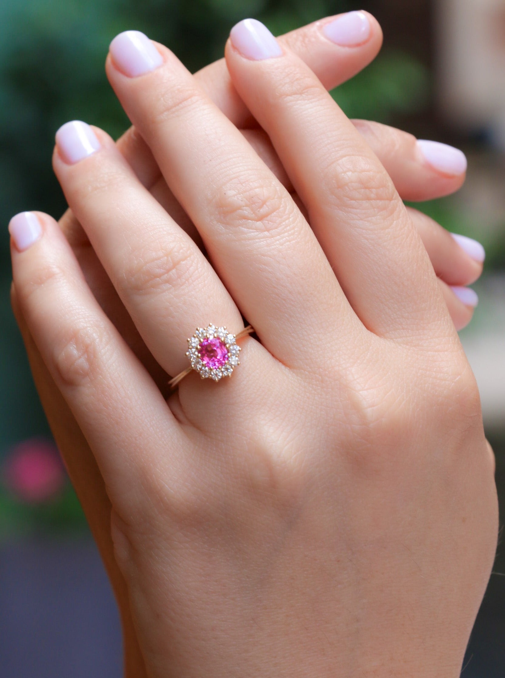 Bague marguerite vintage diamants saphir rose 1,3 carats