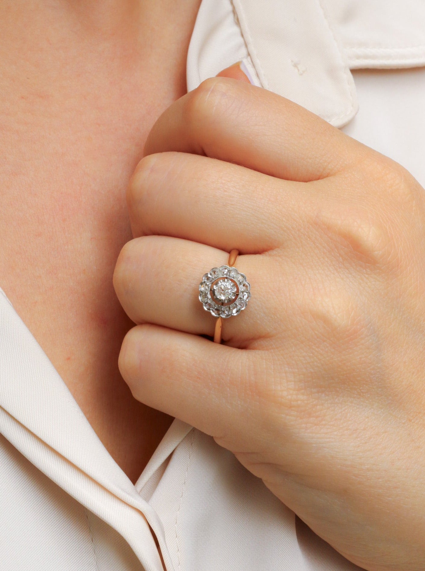 Bague marguerite ancienne diamants 0,30 carats